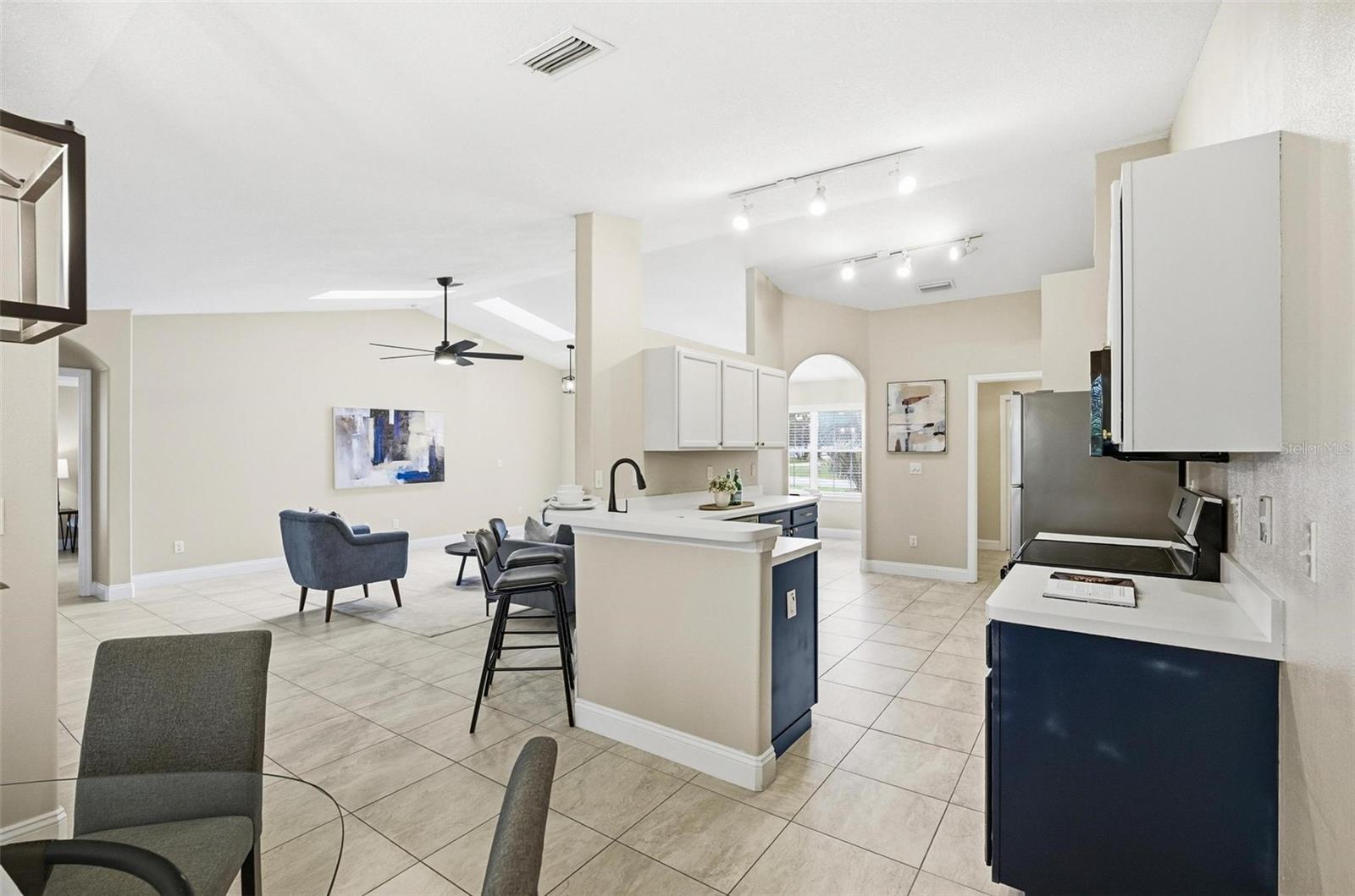 55 RIPPLING BROOK DR