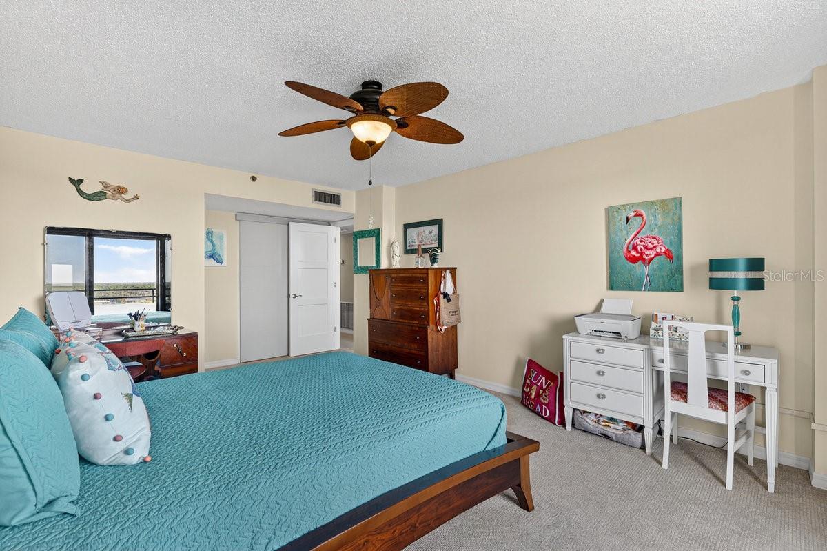 1601 N CENTRAL AVE #1002