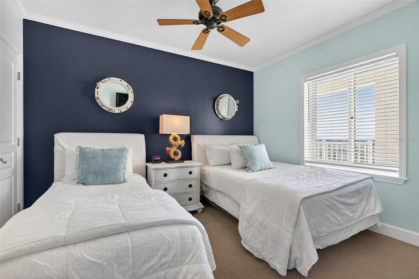 200 OCEAN CREST DRIVE #605