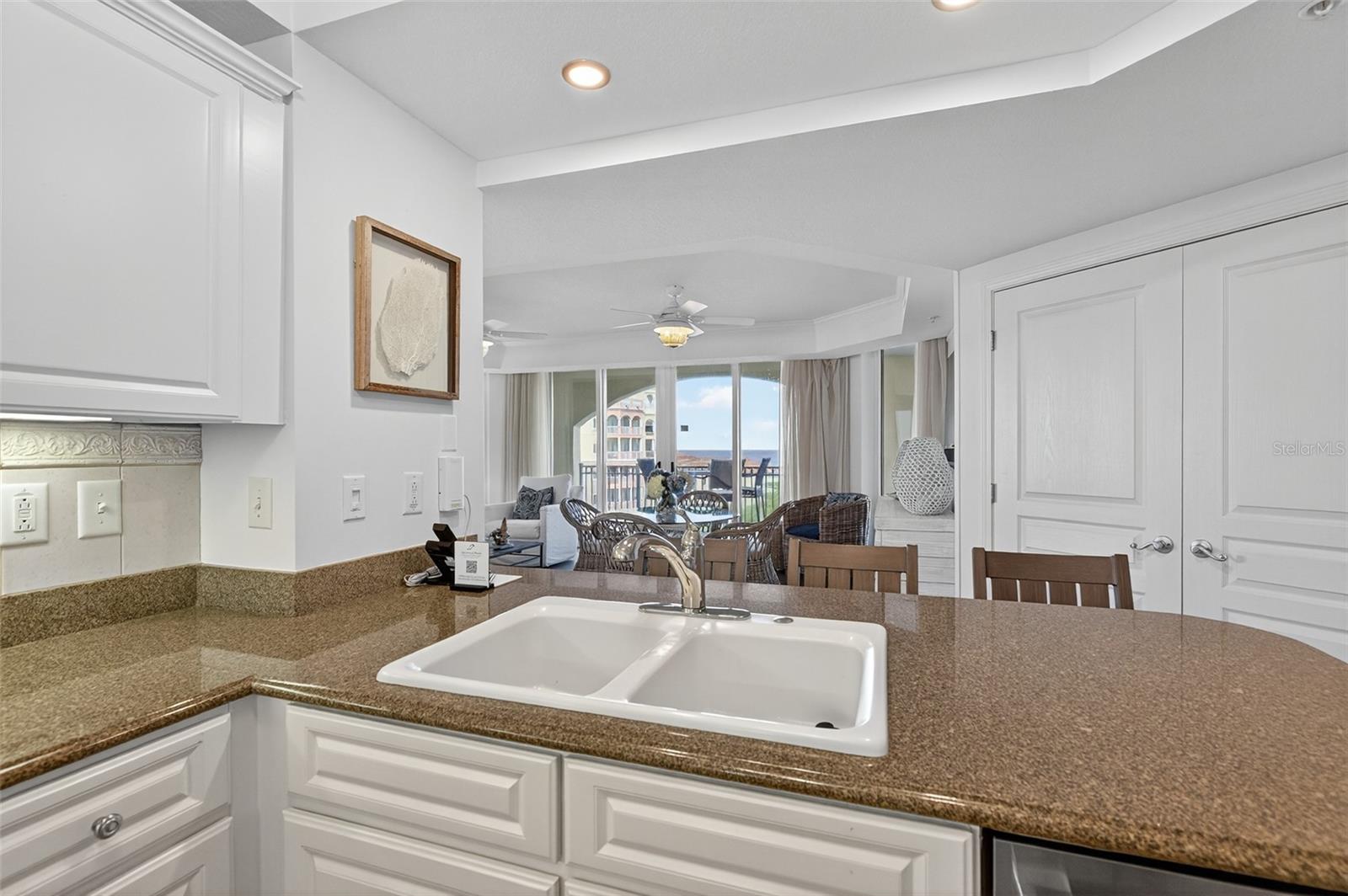 200 OCEAN CREST DRIVE #605