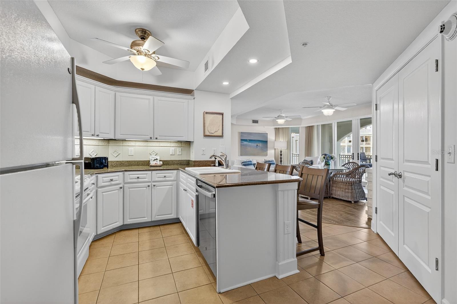 200 OCEAN CREST DRIVE #605