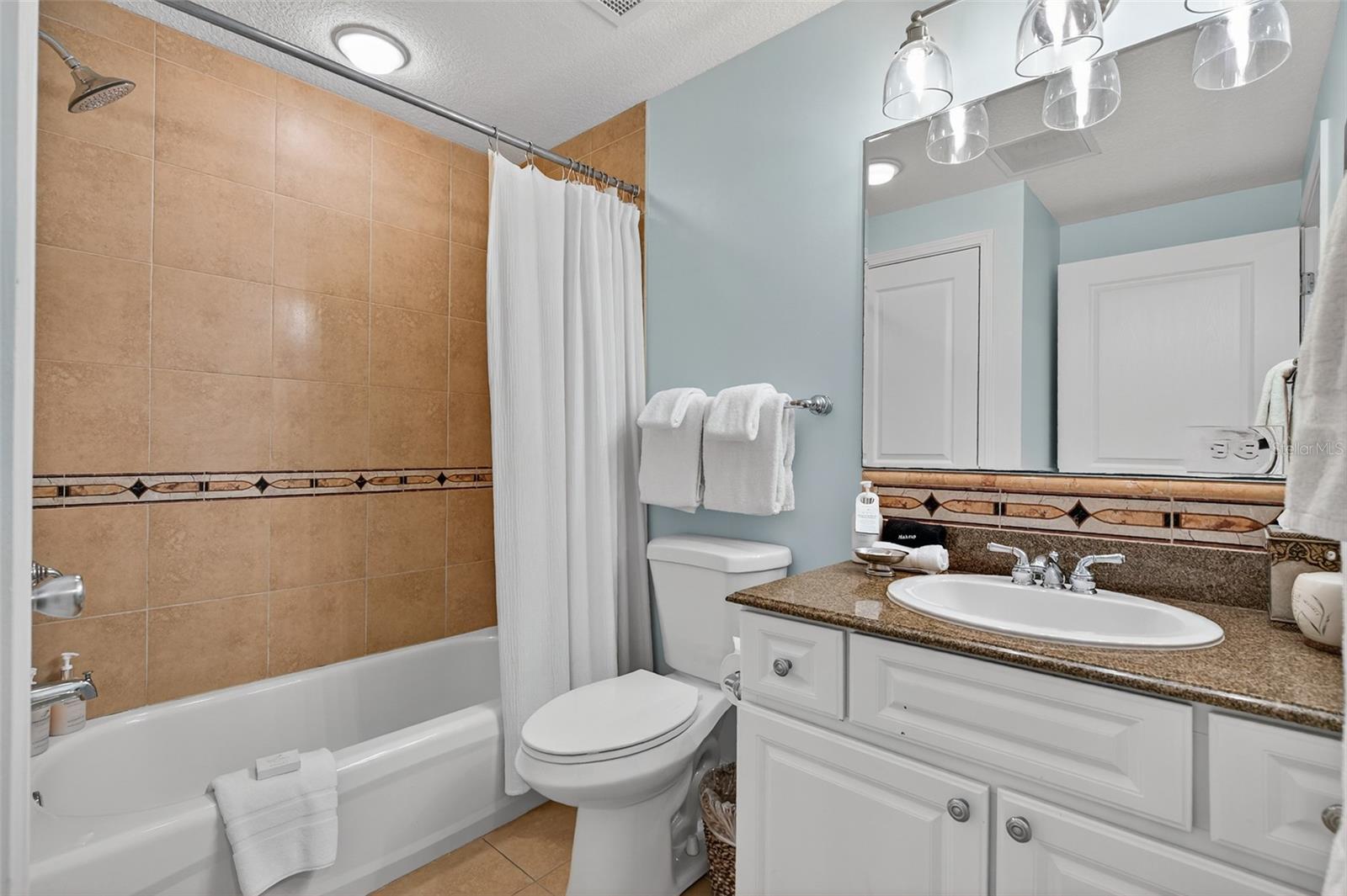 200 OCEAN CREST DRIVE #605