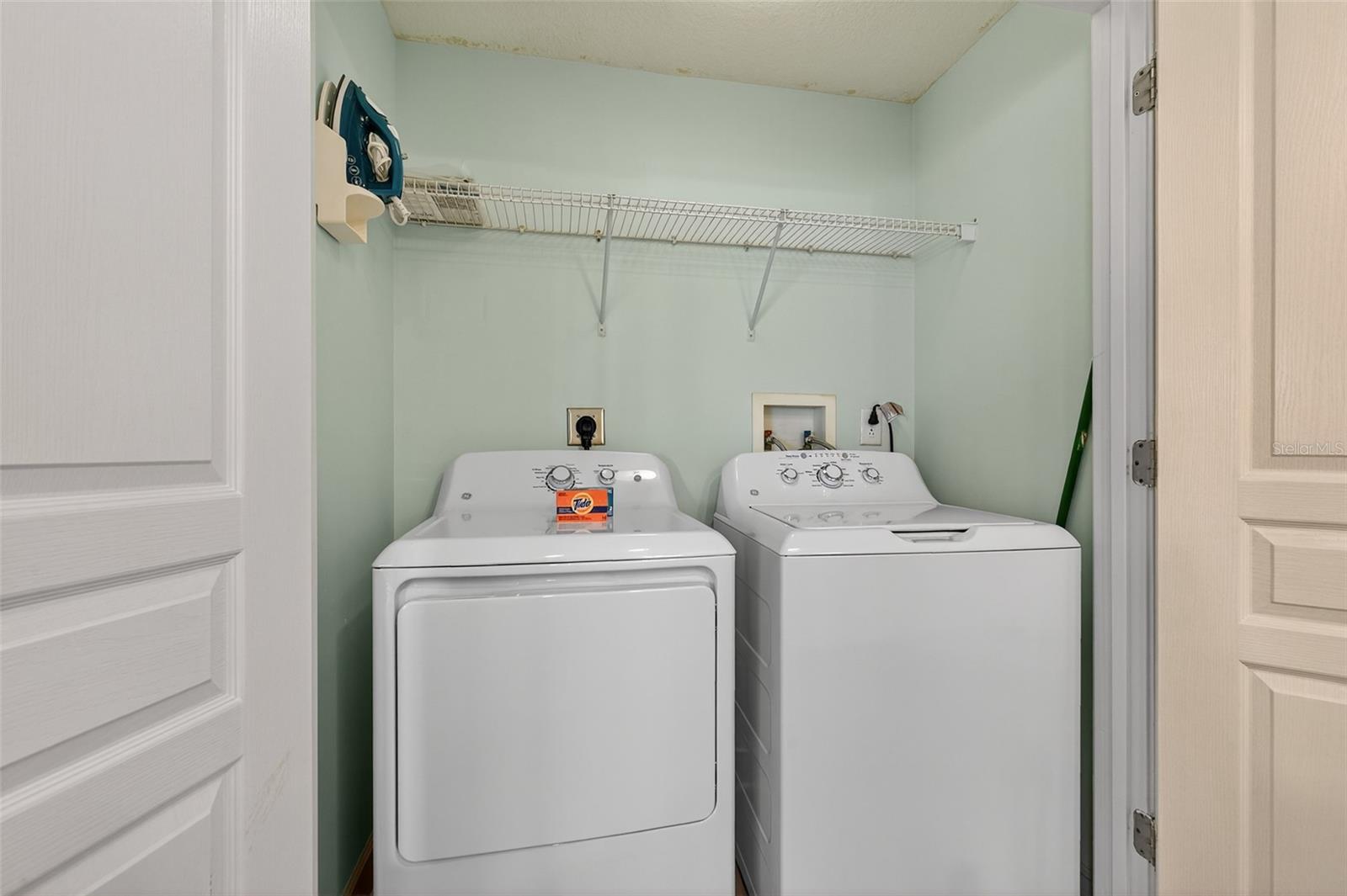 200 OCEAN CREST DRIVE #605