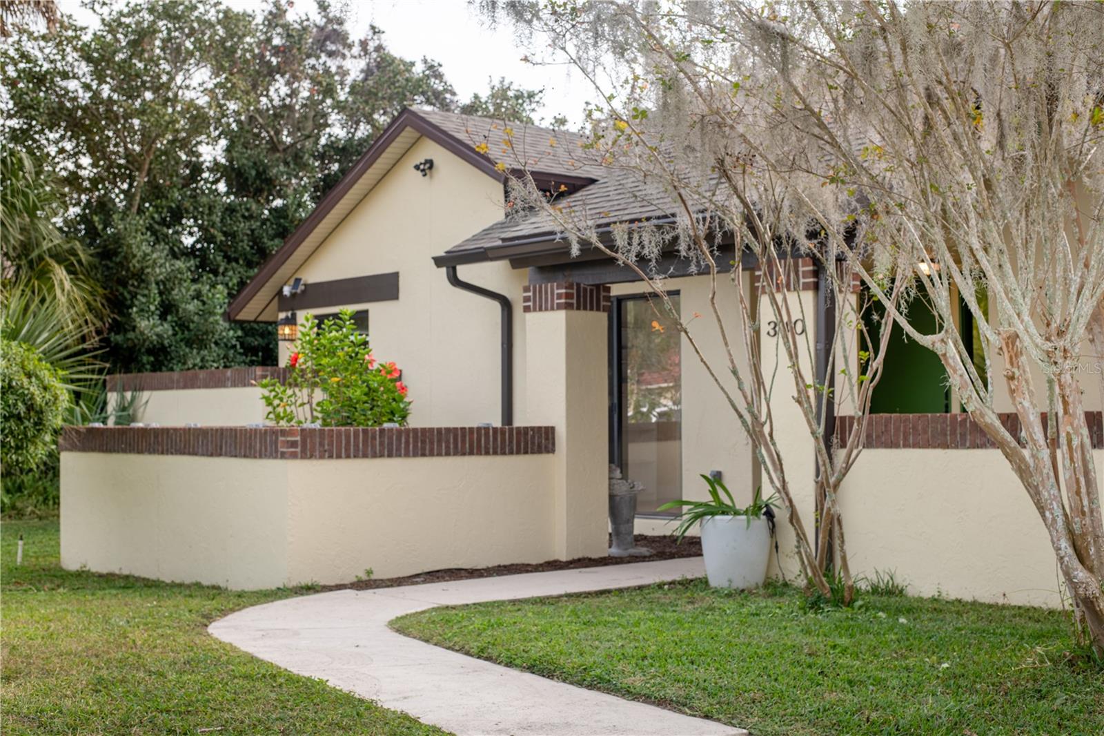340 WELLINGTON DR