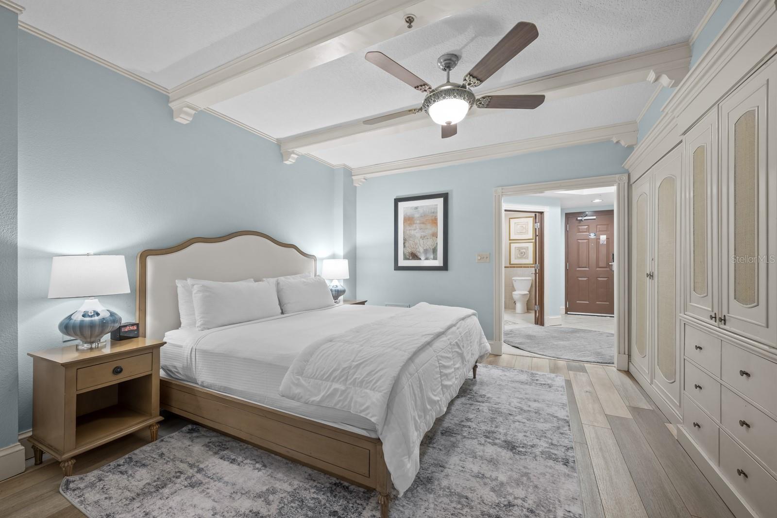 200 OCEAN CREST DR #624