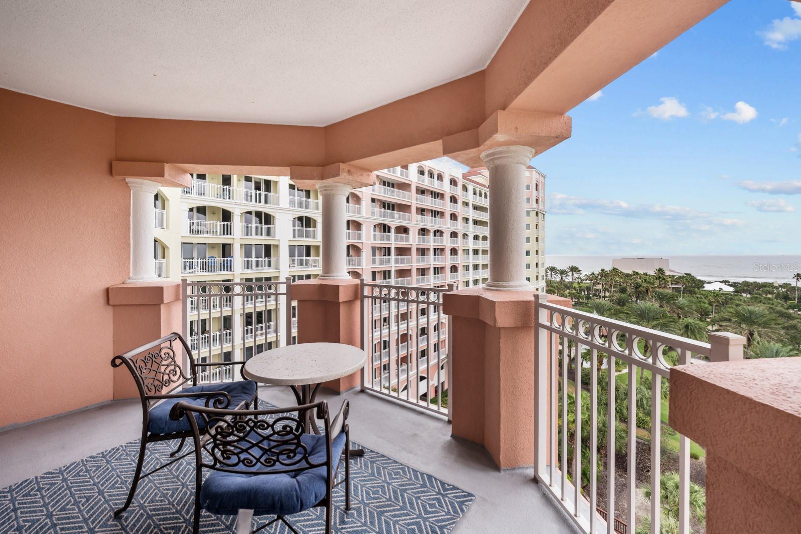 200 OCEAN CREST DR #624