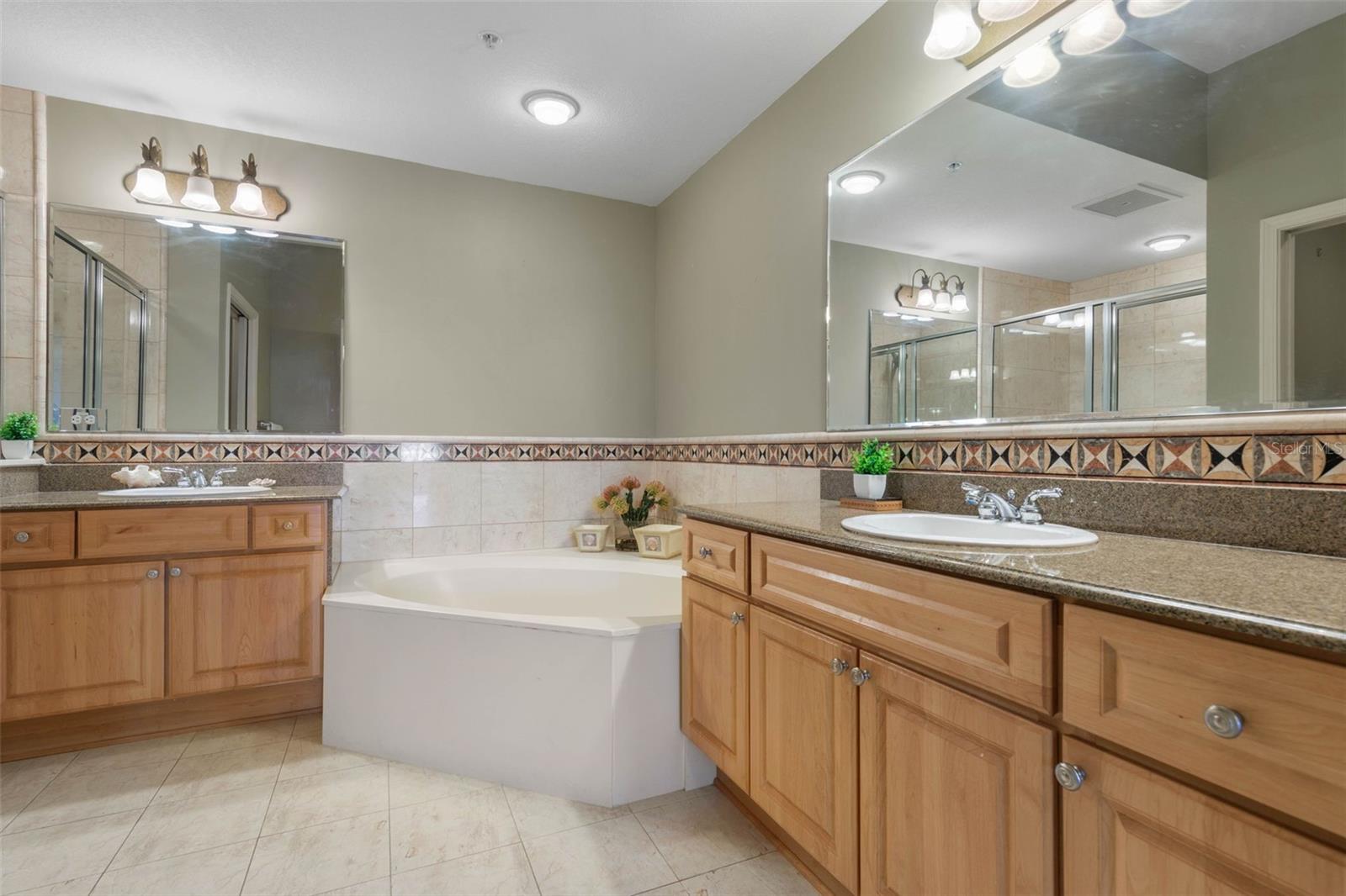 200 OCEAN CREST DR #109