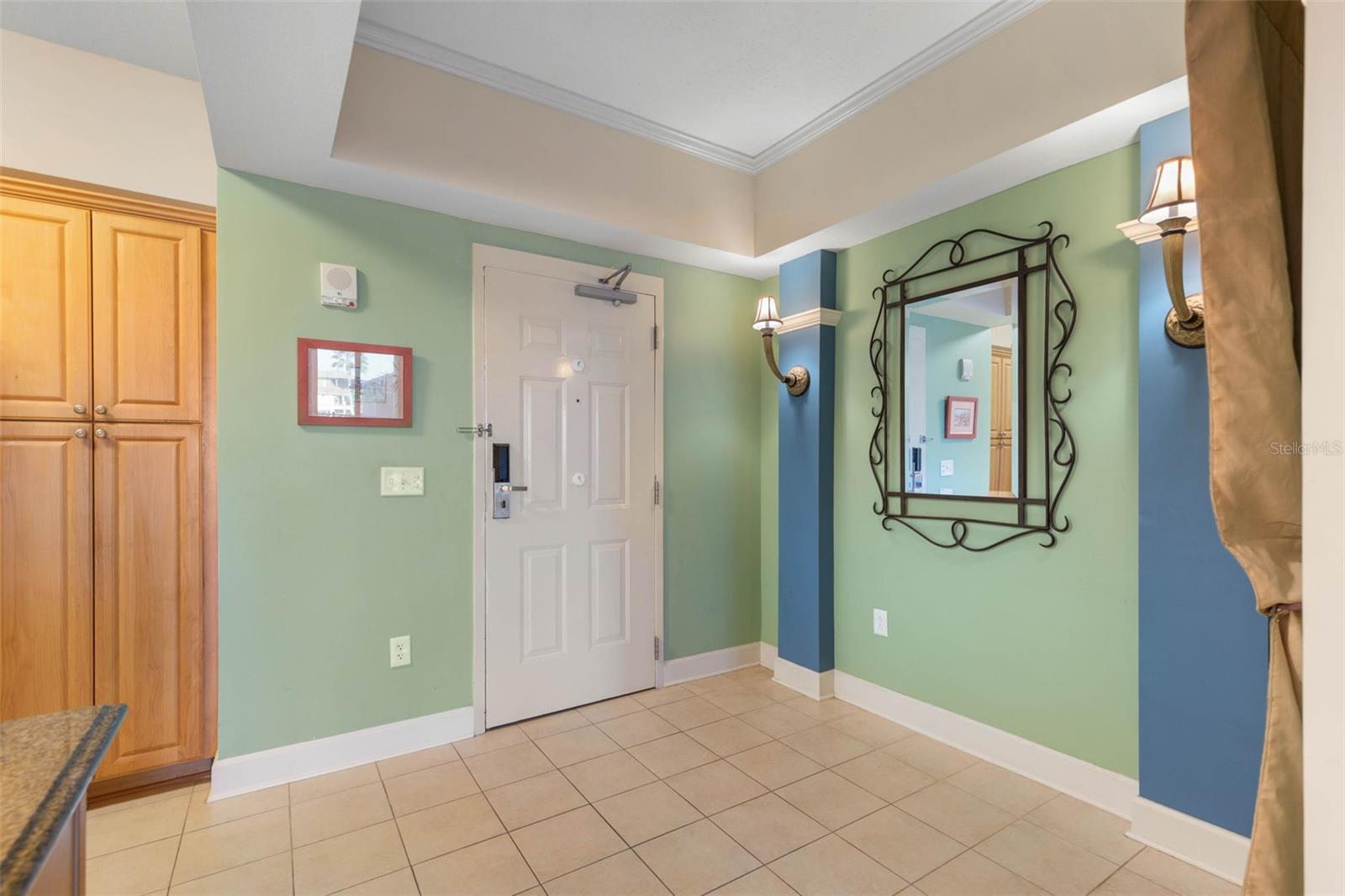 200 OCEAN CREST DR #109