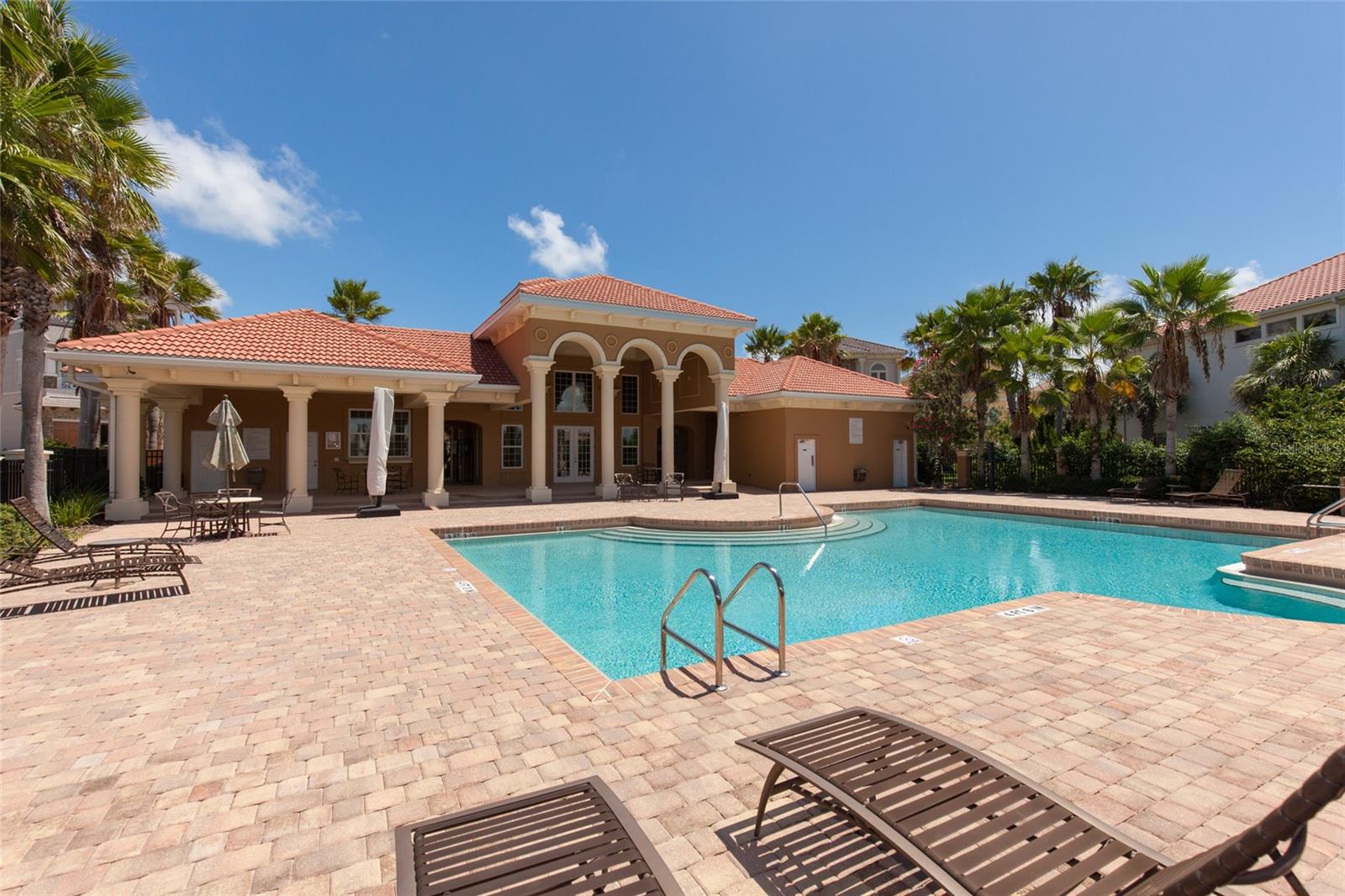 54 HAMMOCK BEACH CIR S