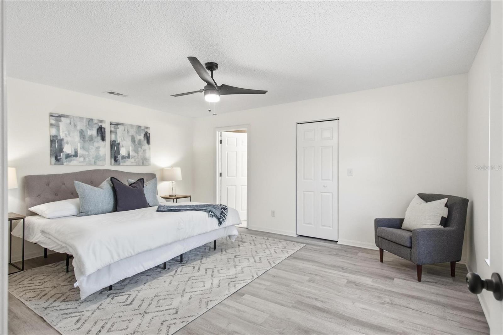 15 PINELAND LN