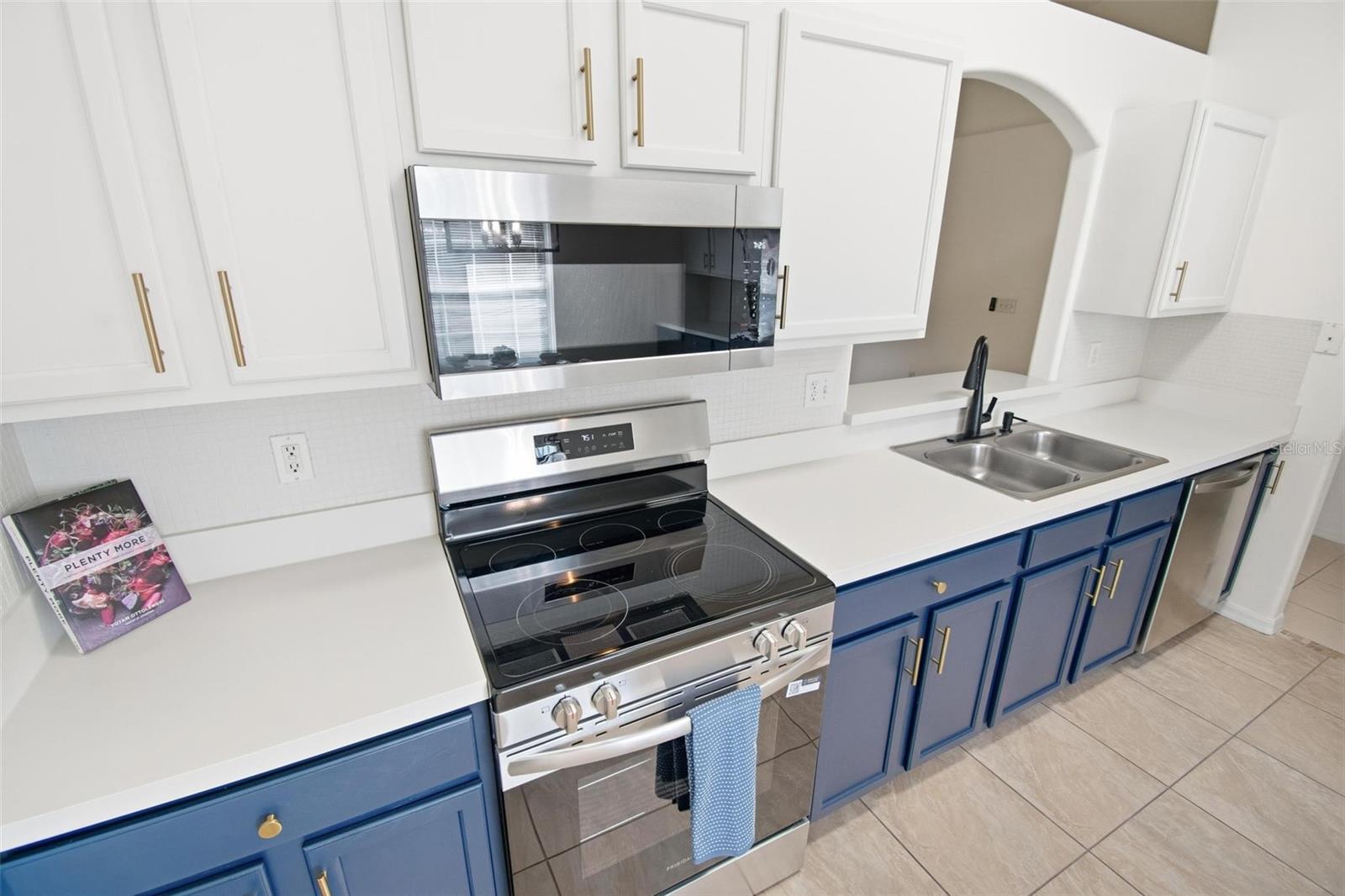 15 PINELAND LN