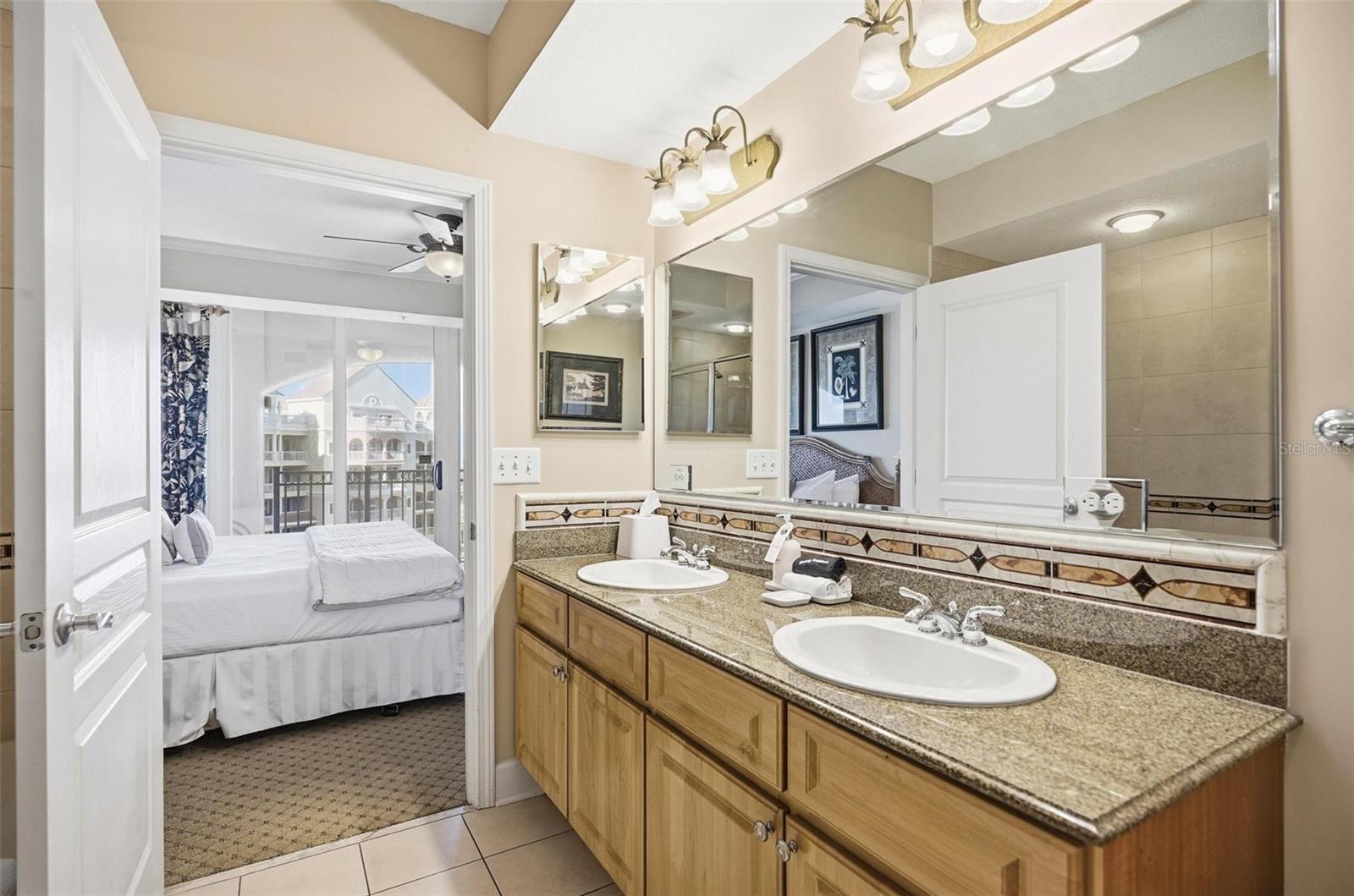 200 OCEAN CREST DR #707