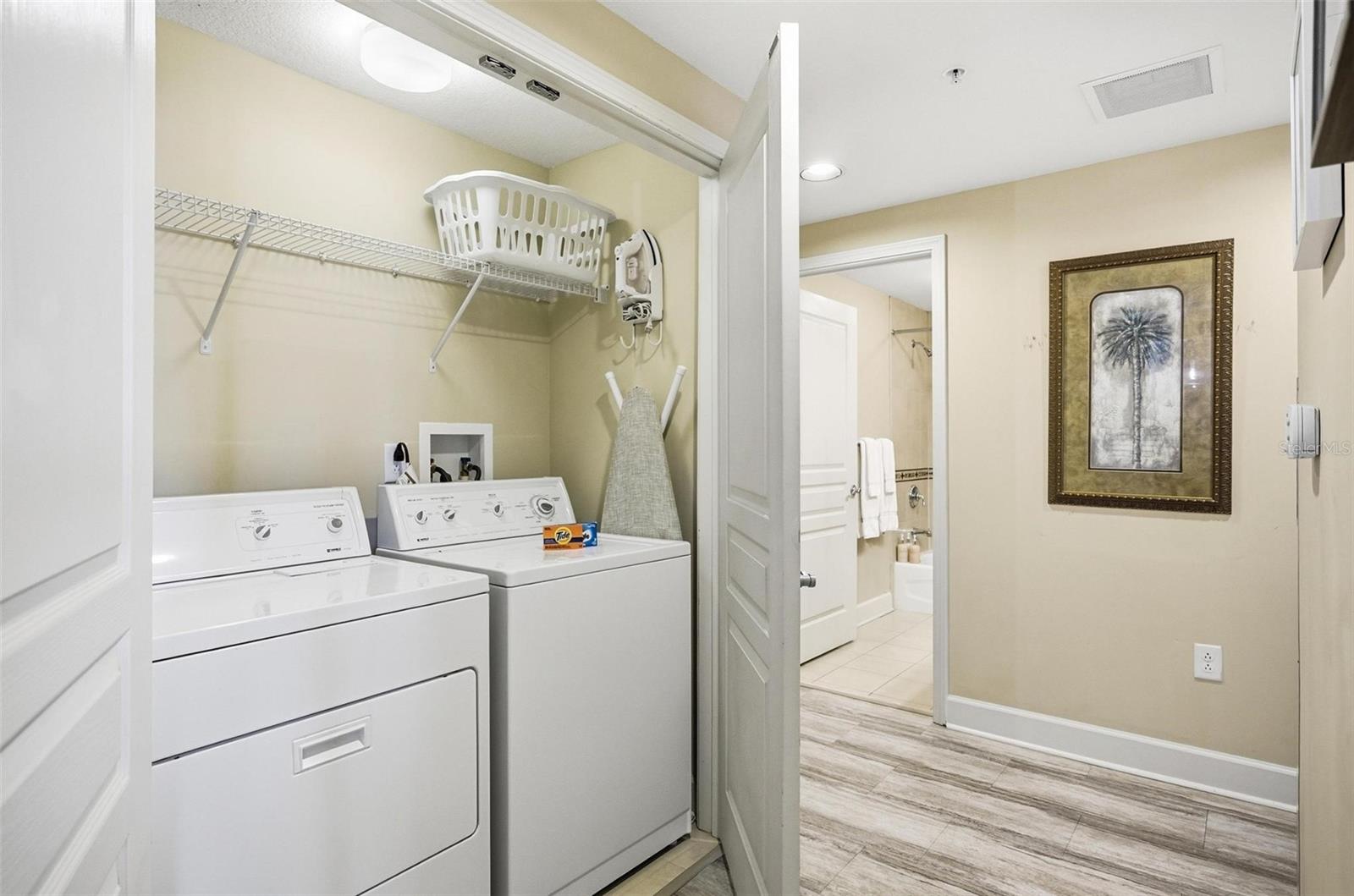 200 OCEAN CREST DR #707