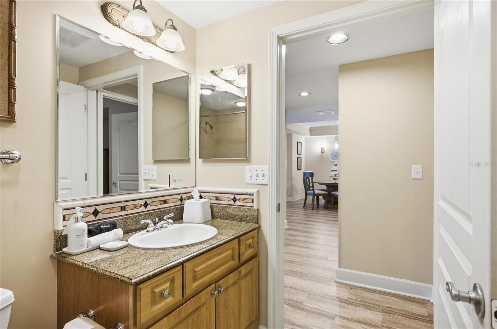 200 OCEAN CREST DR #707