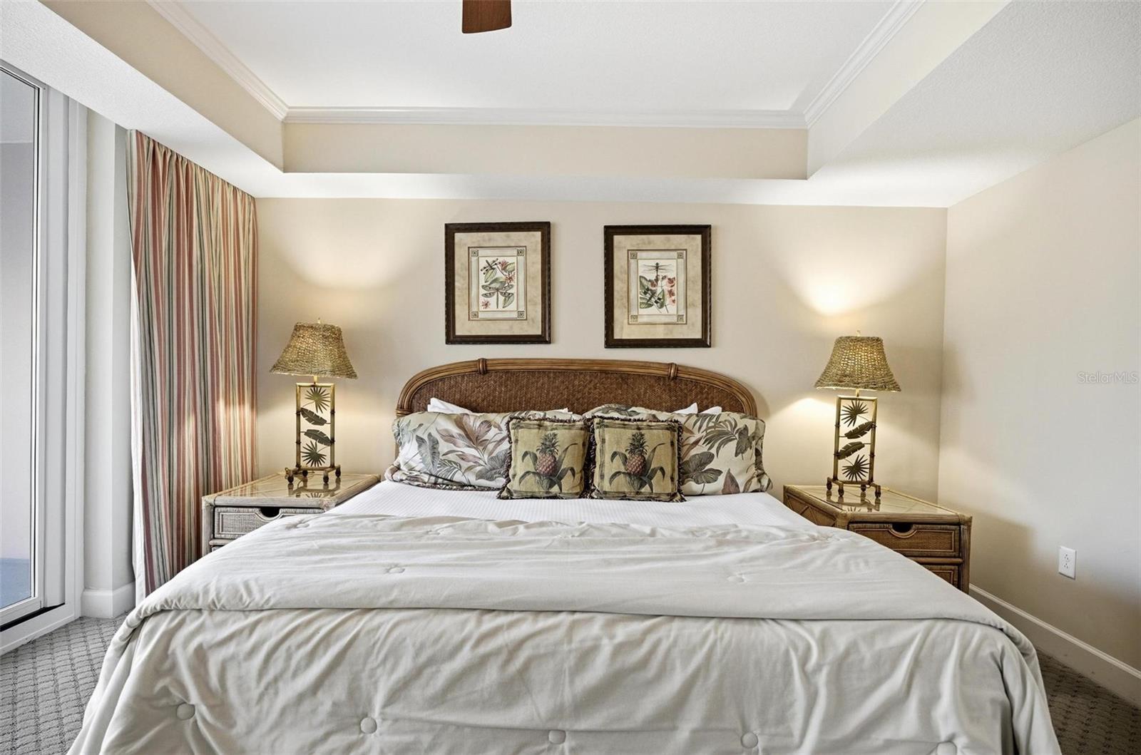 200 OCEAN CREST DR #707