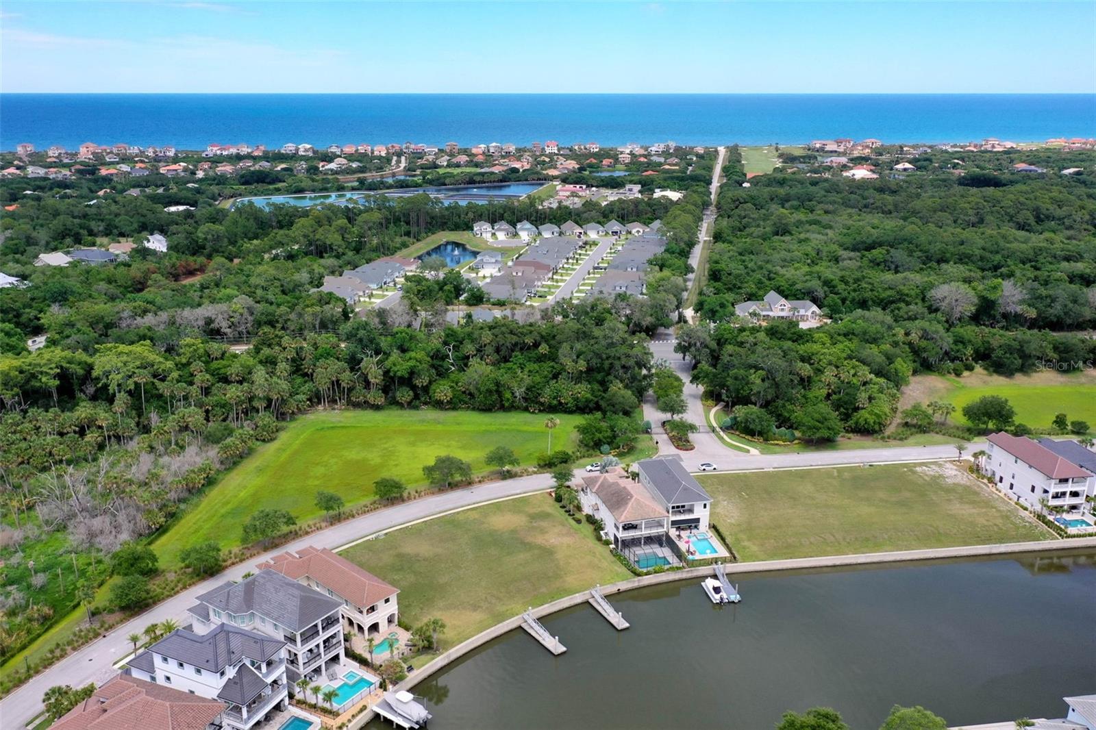 318 HARBOR VILLAGE PT N