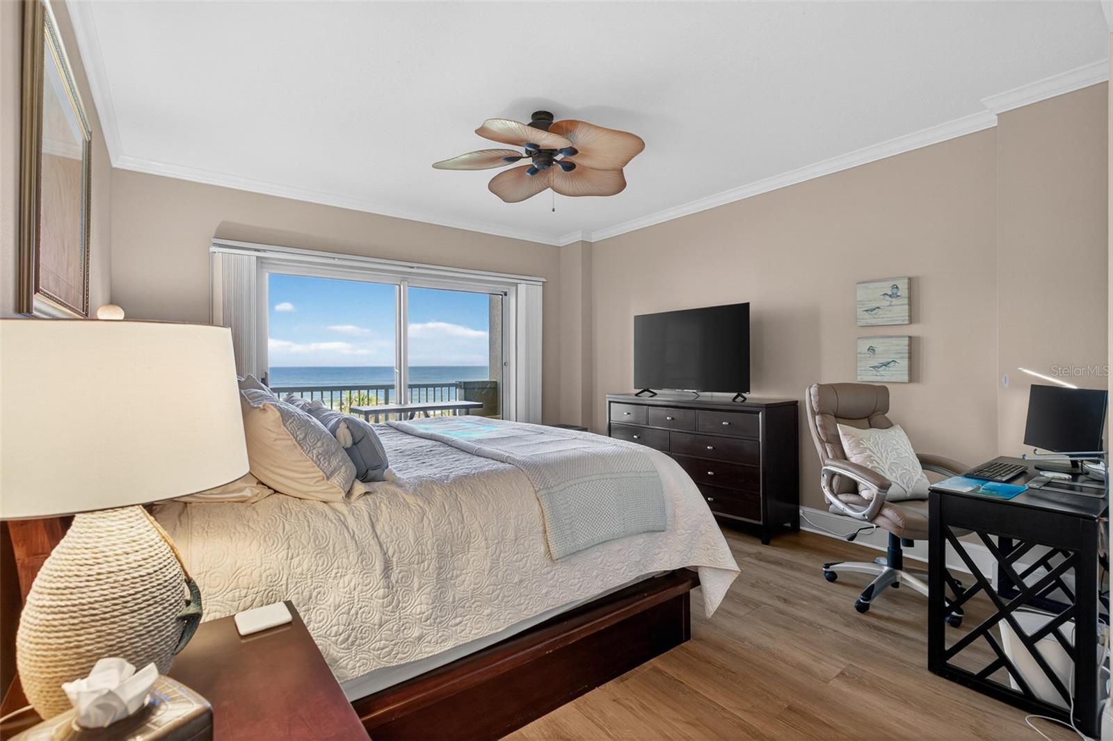 15 AVENUE DE LA MER #2204