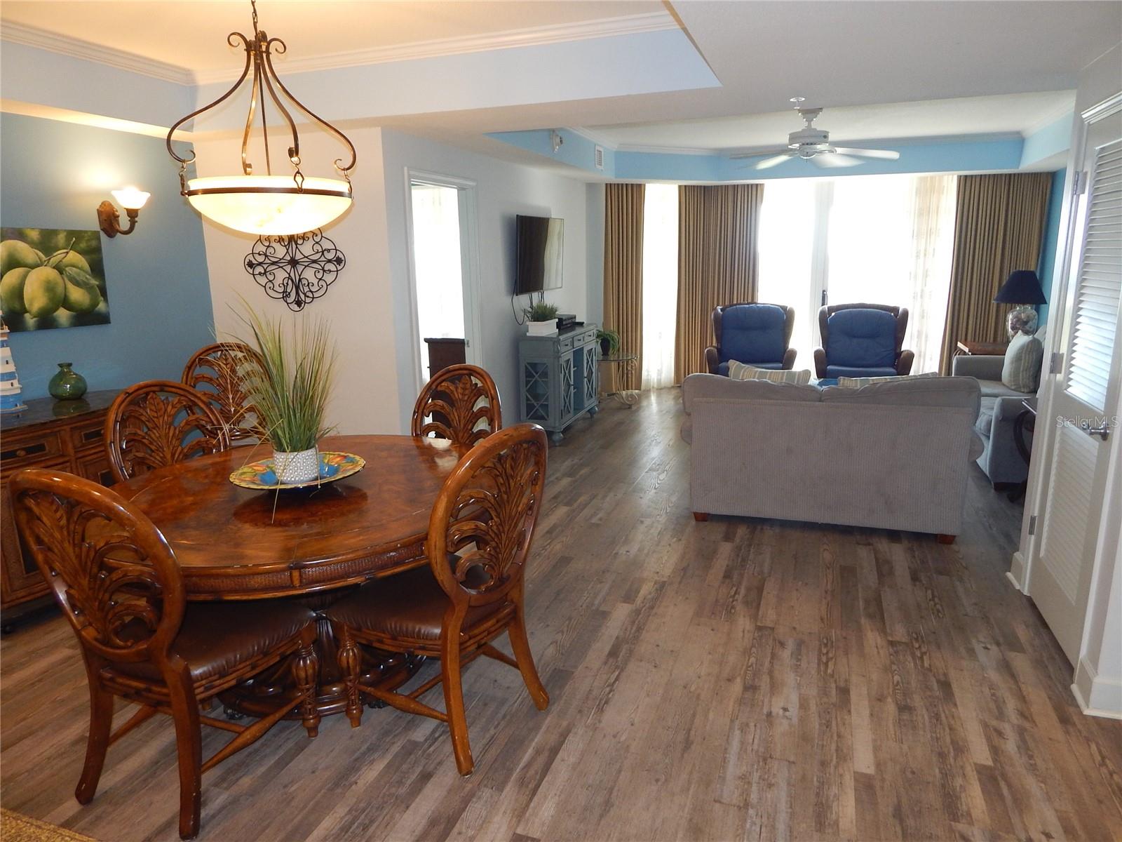 200 OCEAN CREST DR #717