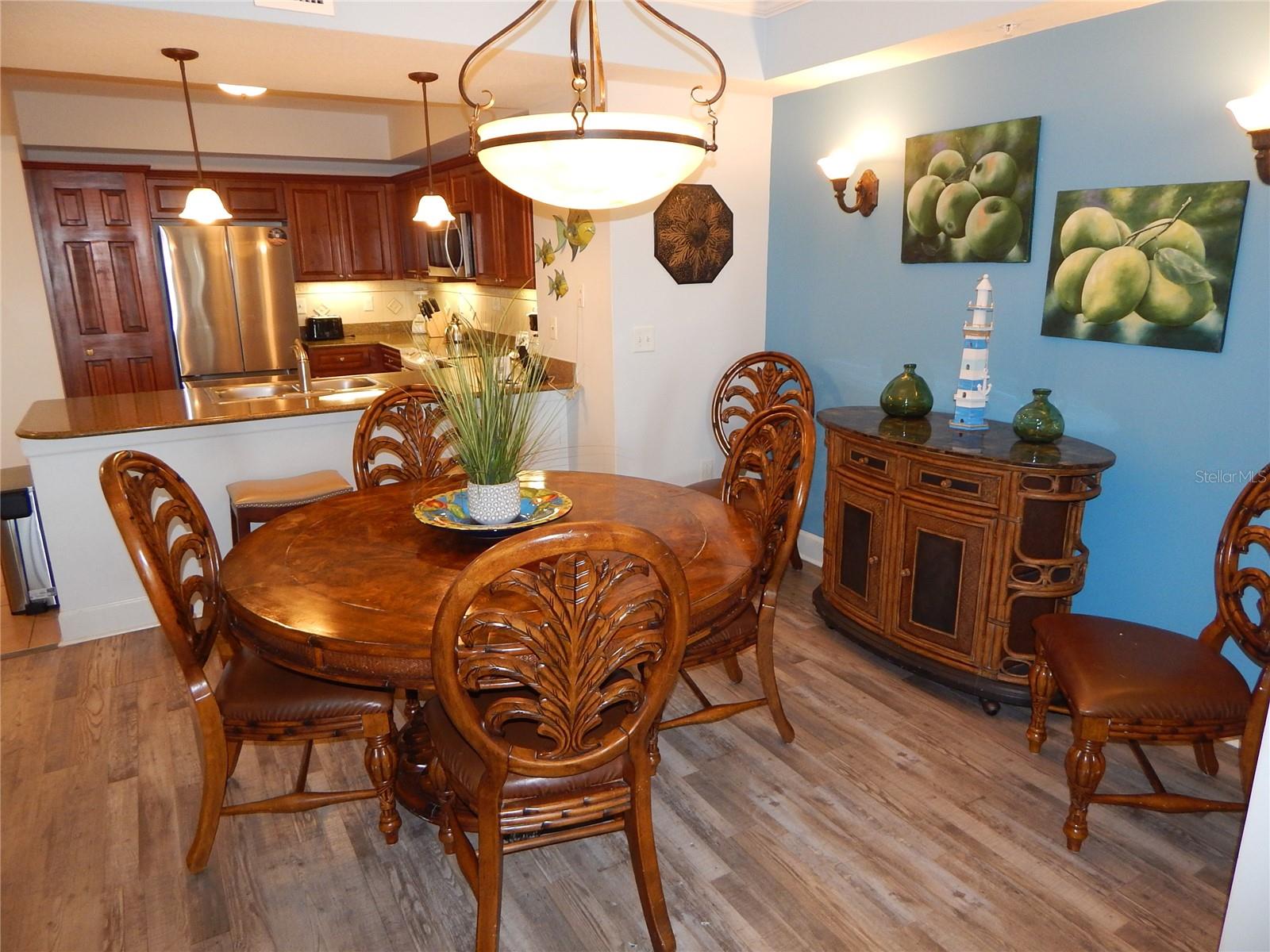 200 OCEAN CREST DR #717