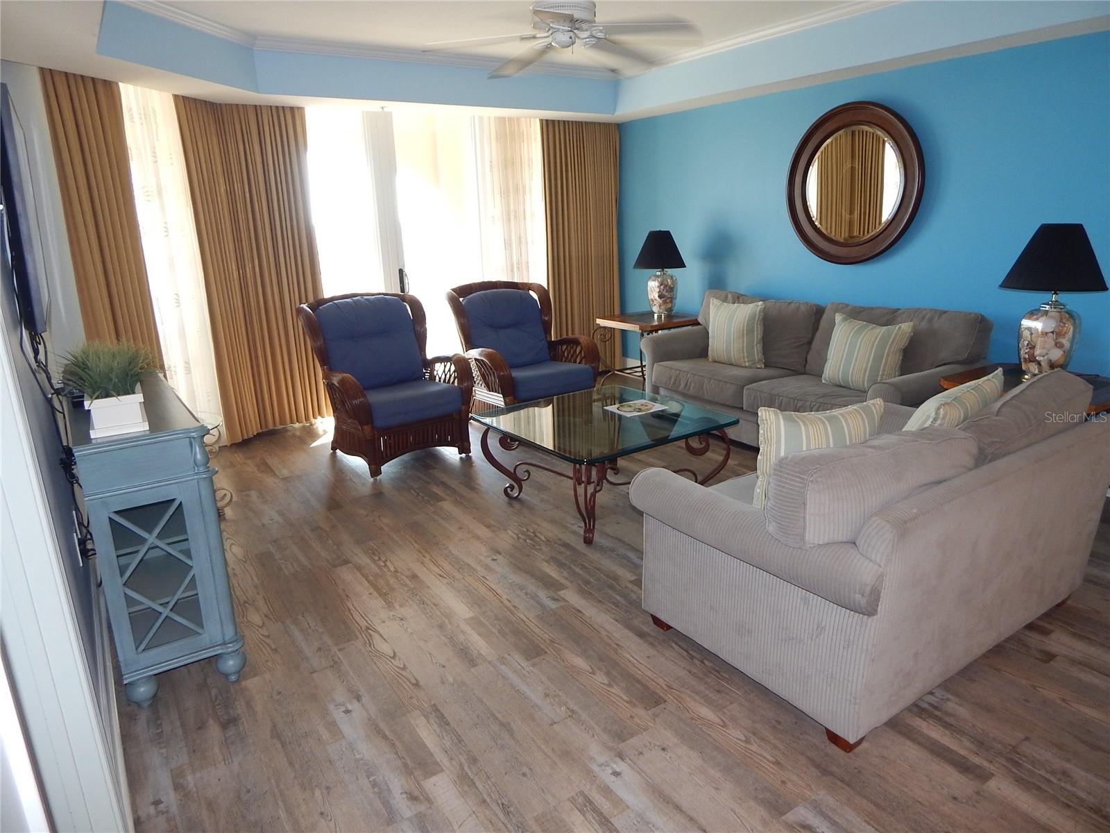 200 OCEAN CREST DR #717