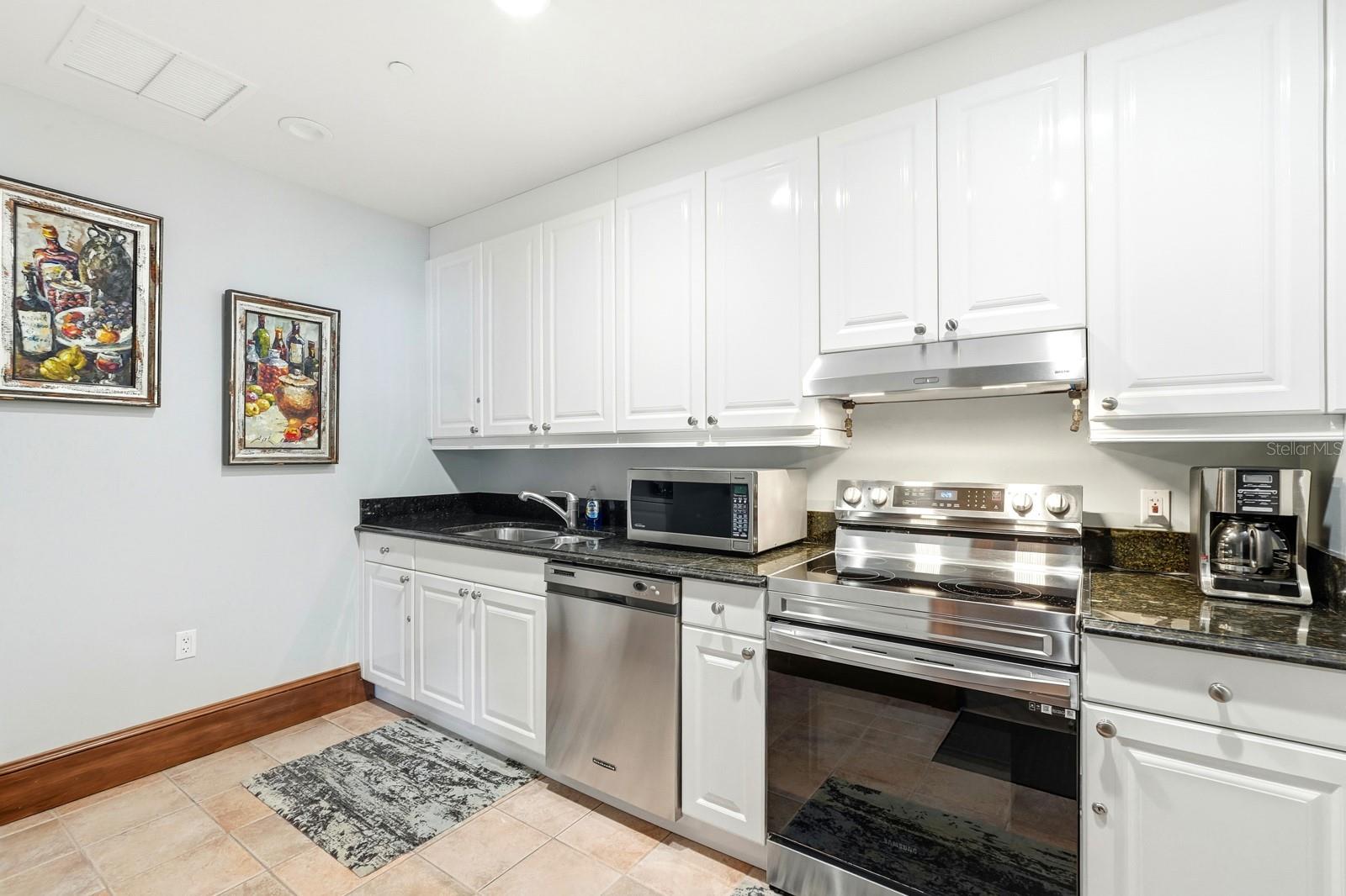 7 AVENUE DE LA MER #706