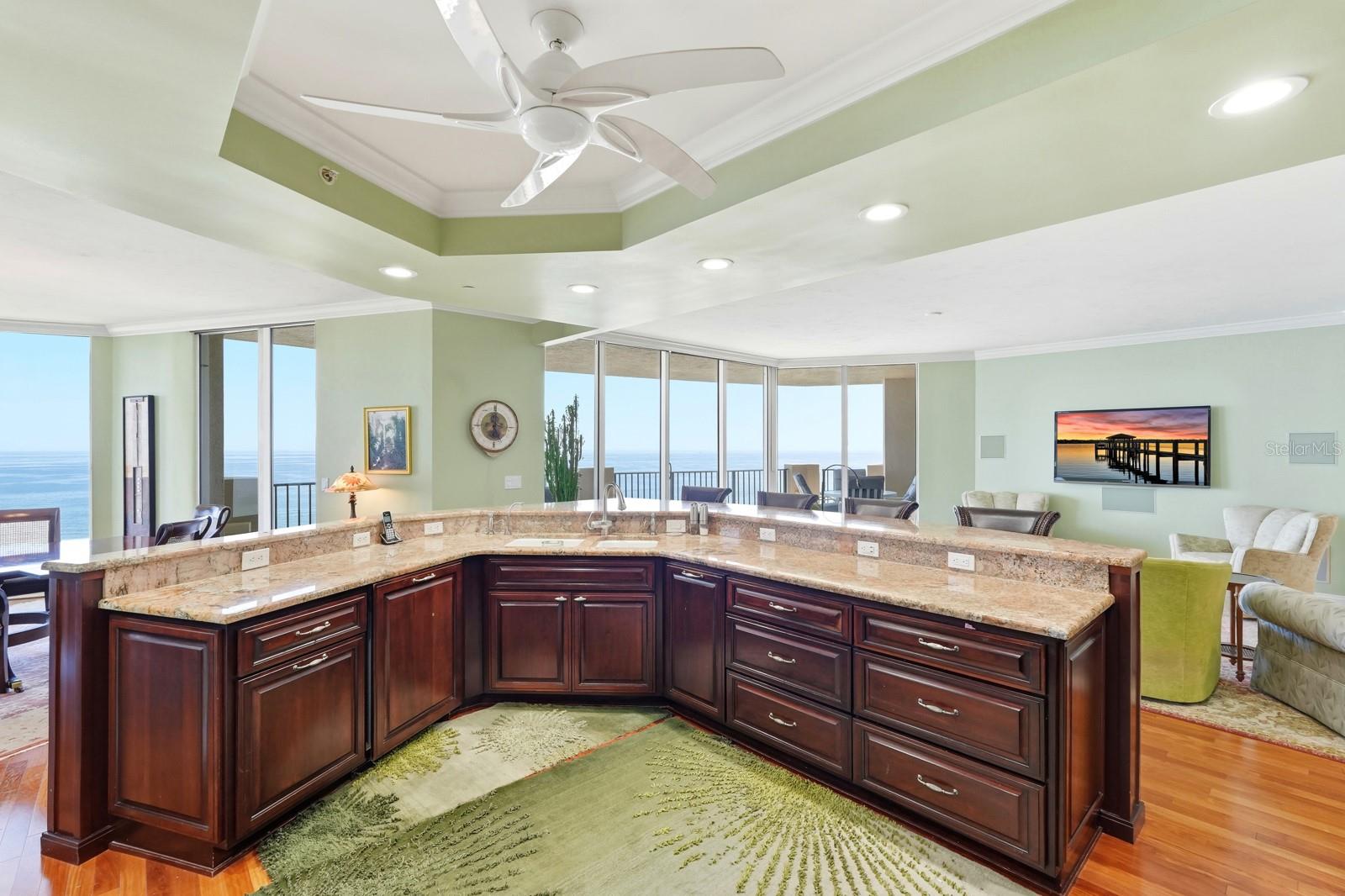 7 AVENUE DE LA MER #706