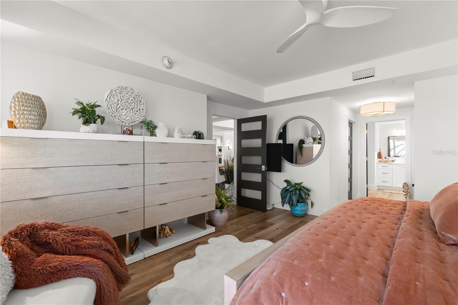 200 OCEAN CREST DR #312