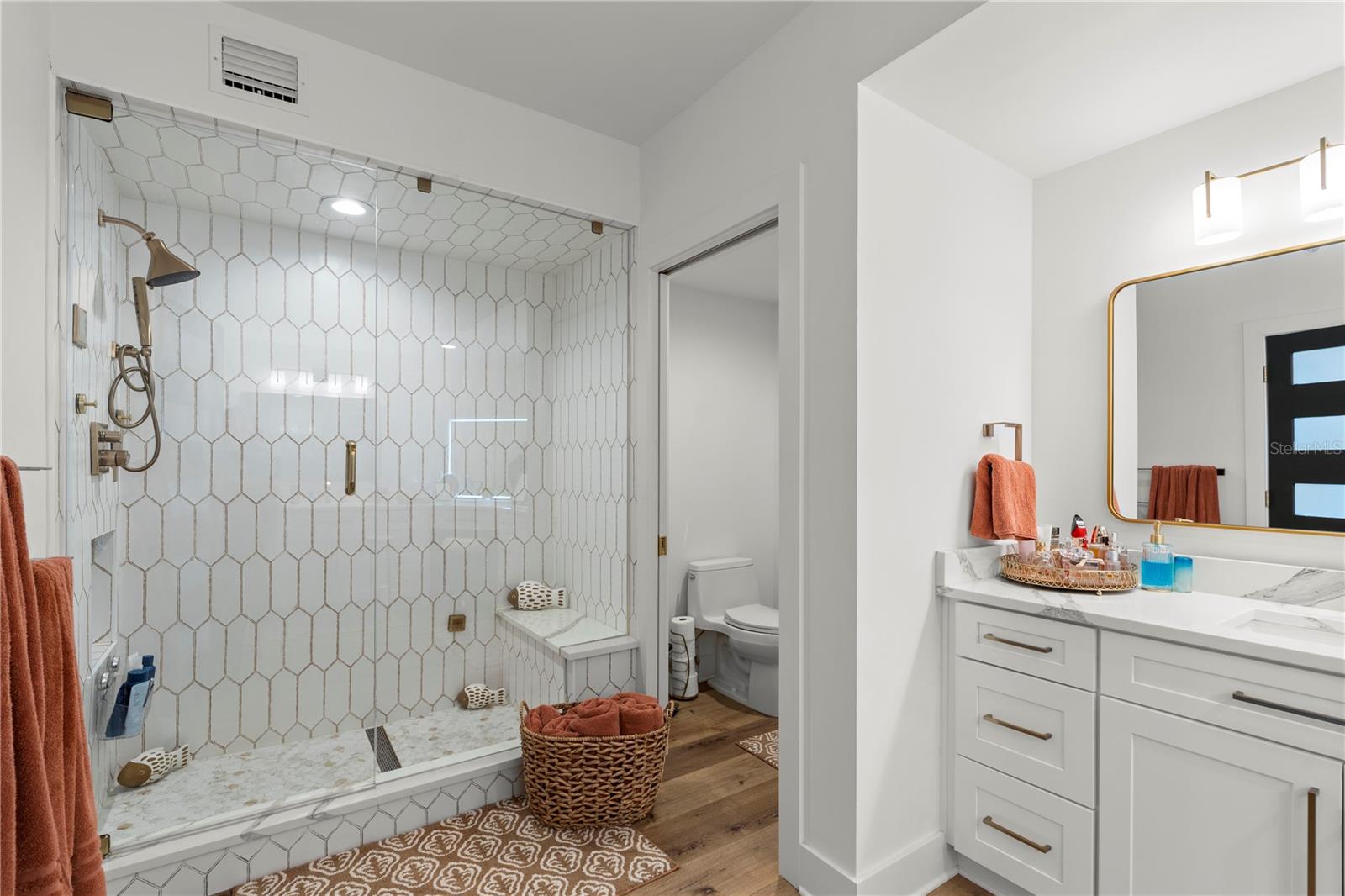 200 OCEAN CREST DR #312