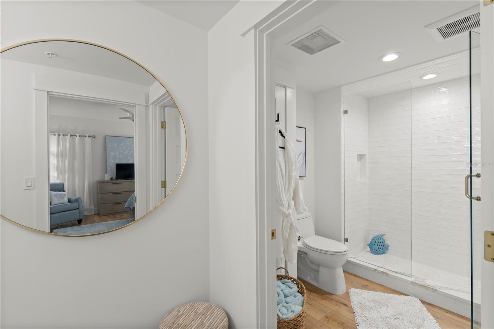 200 OCEAN CREST DR #312