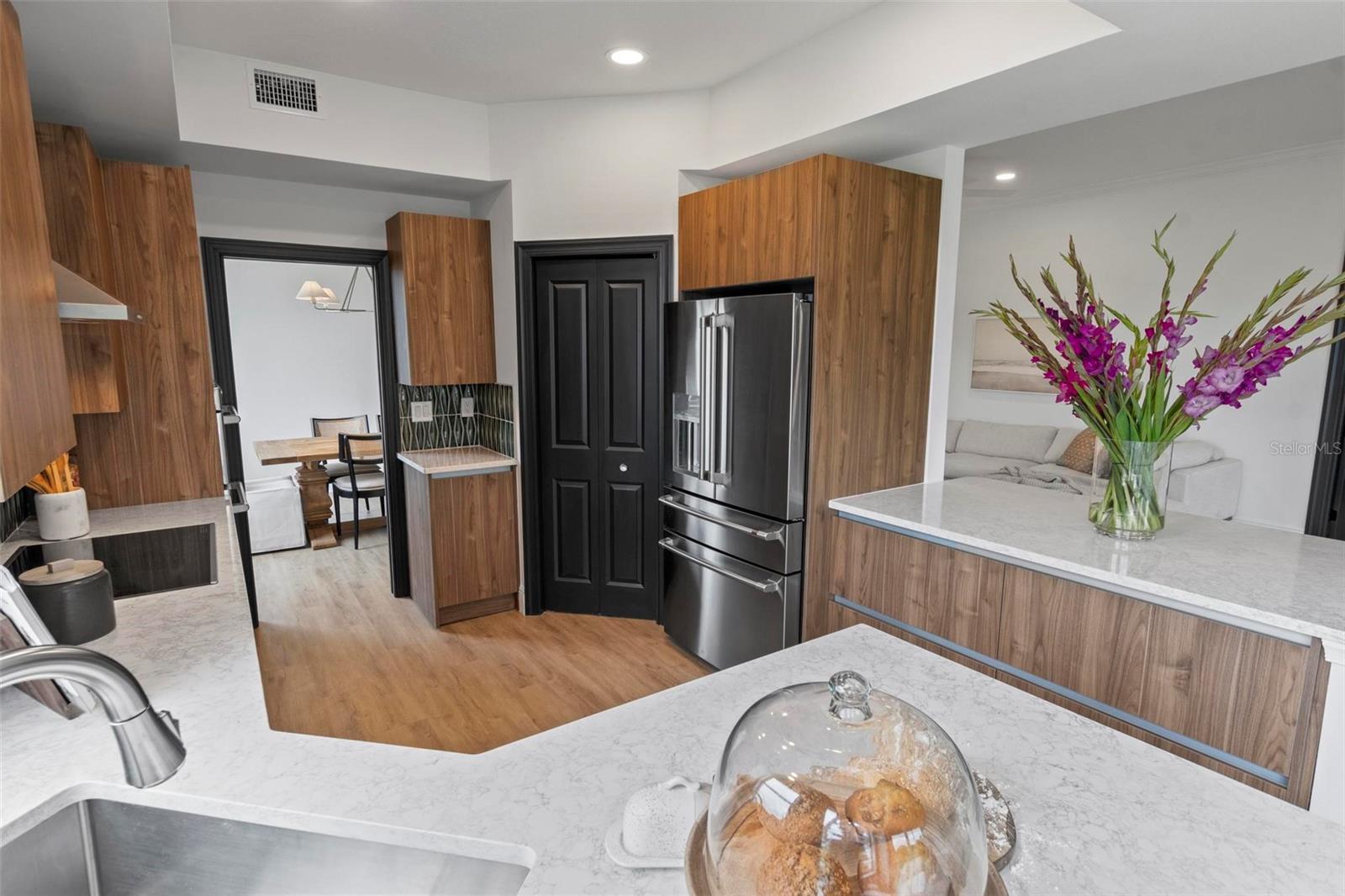 455 RIVERFRONT DR #A201