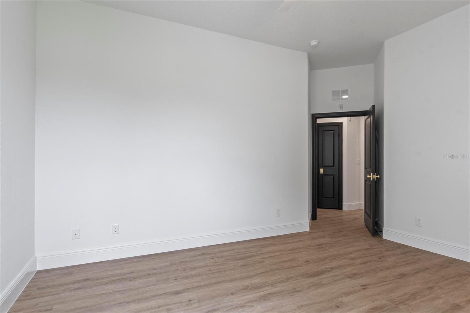 455 RIVERFRONT DR #A201