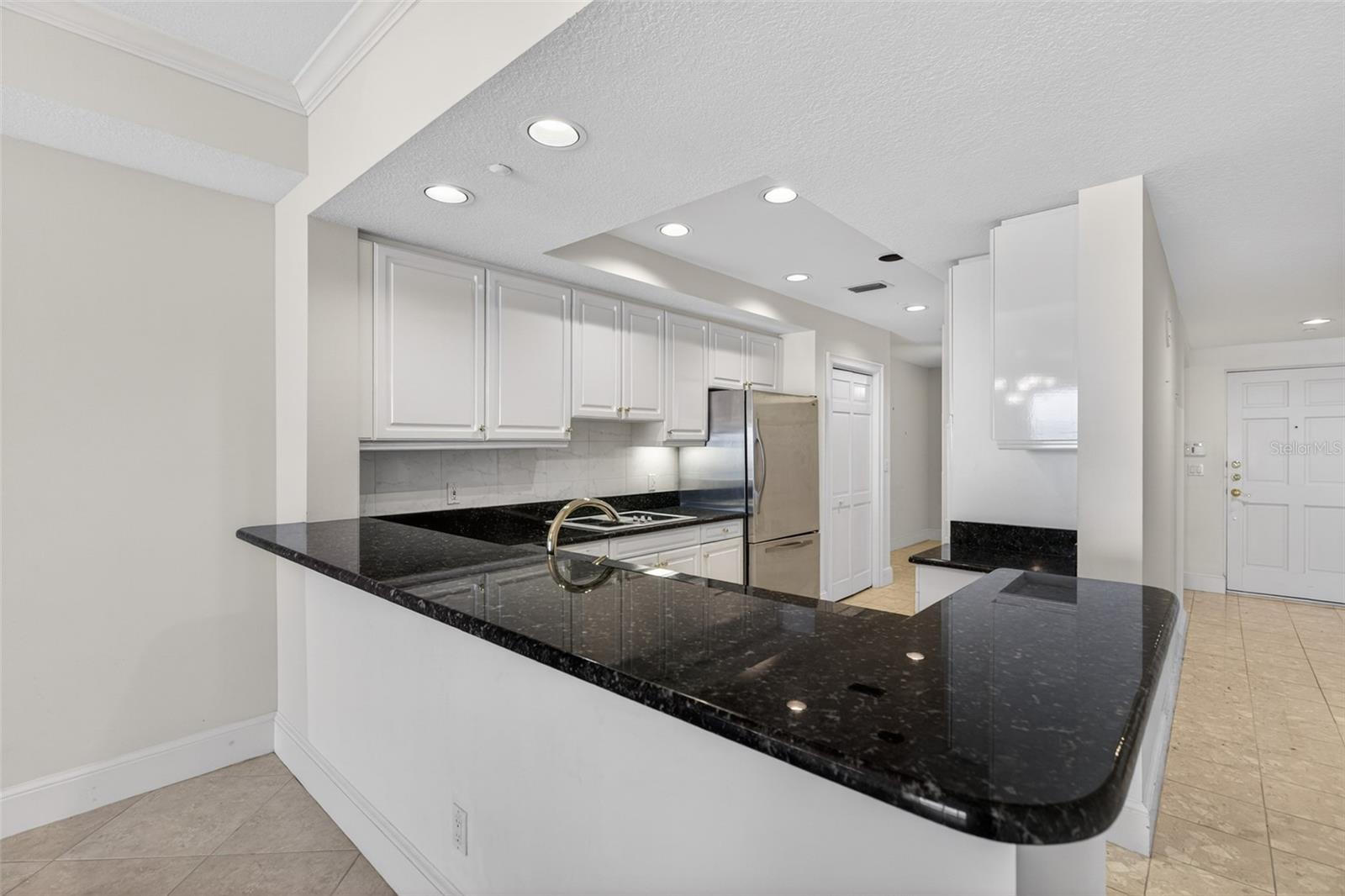 15 AVENUE DE LA MER #2305