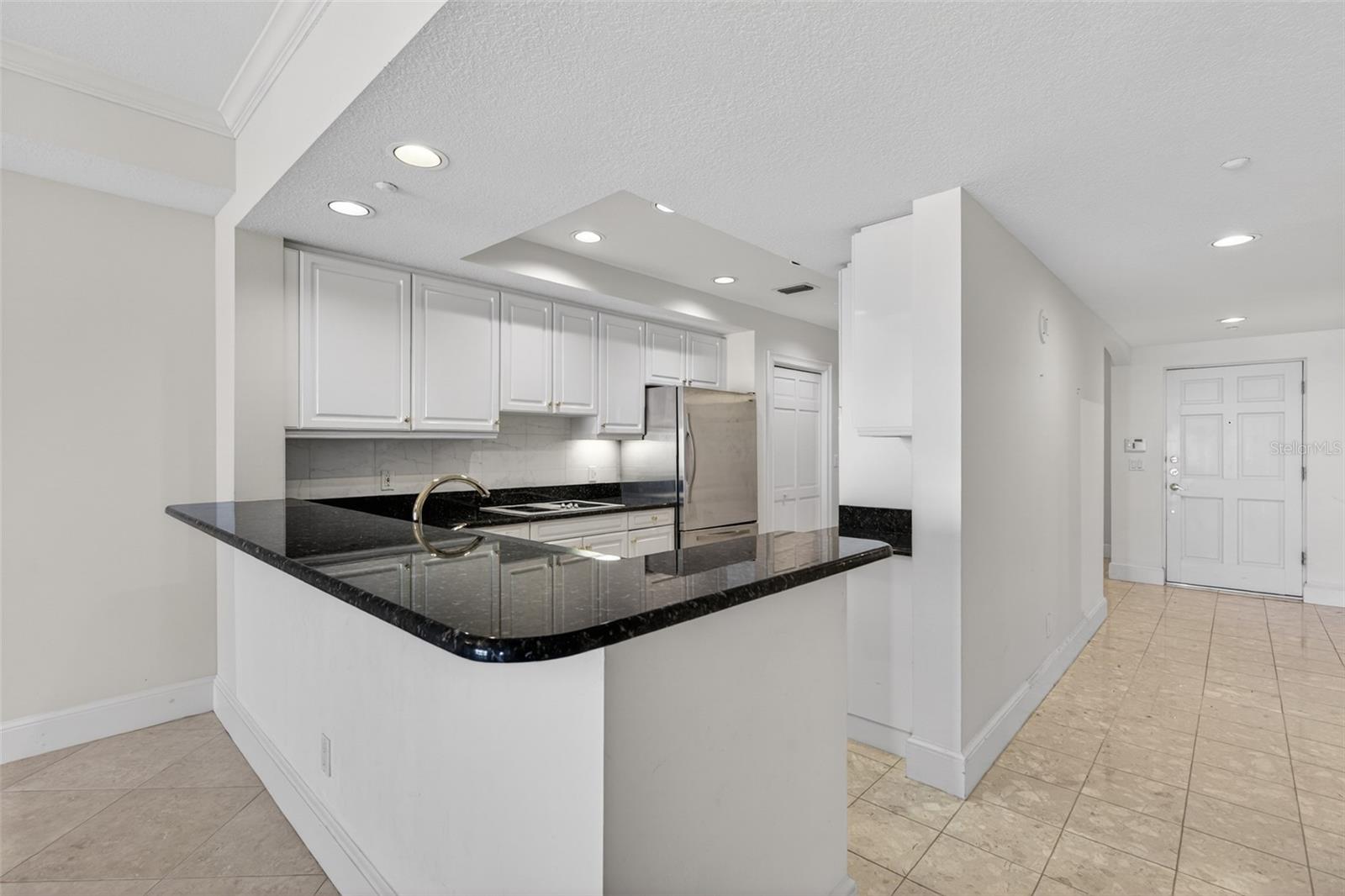 15 AVENUE DE LA MER #2305