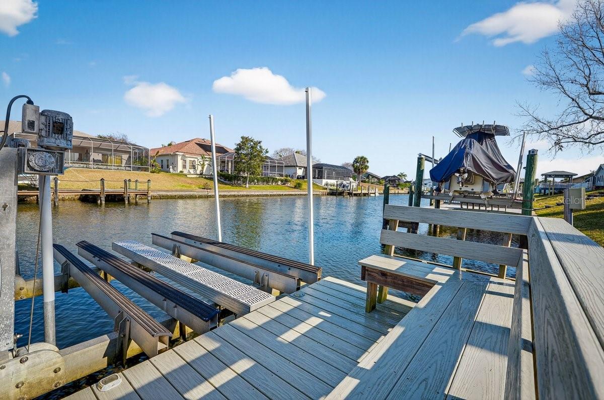 10 FLEMING CT