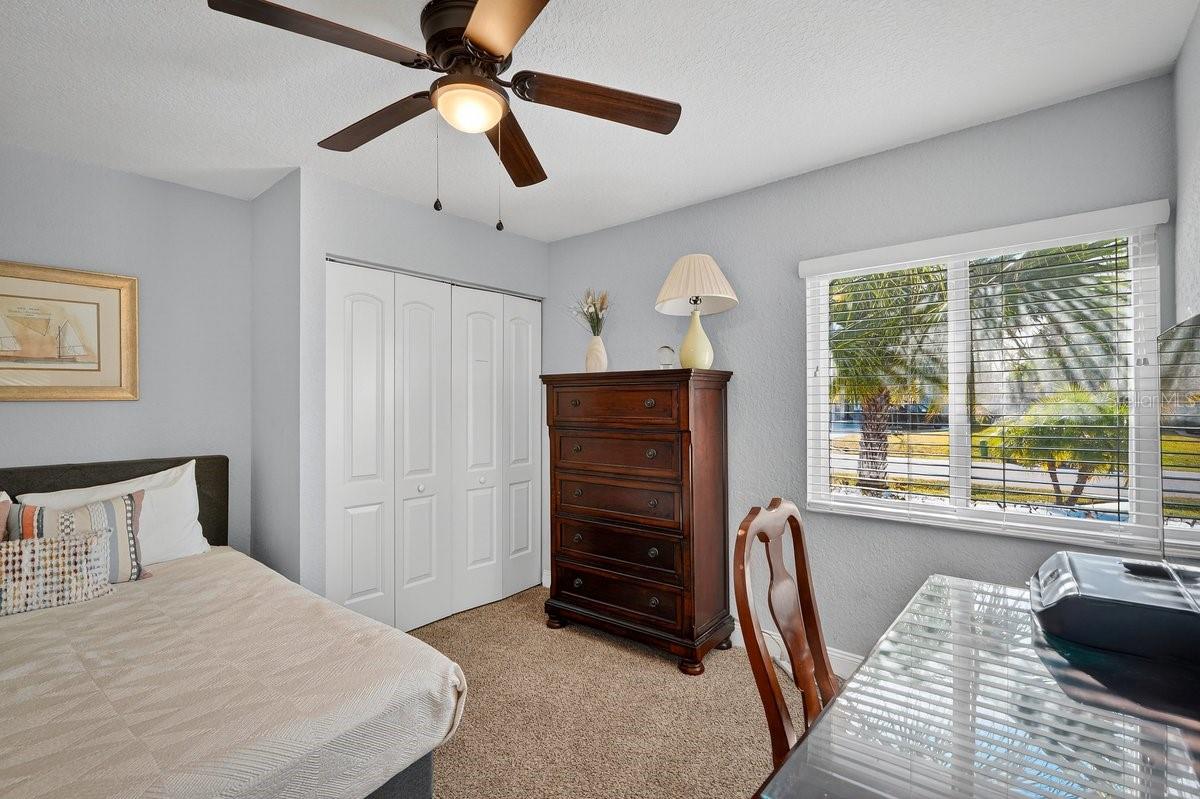 10 FLEMING CT