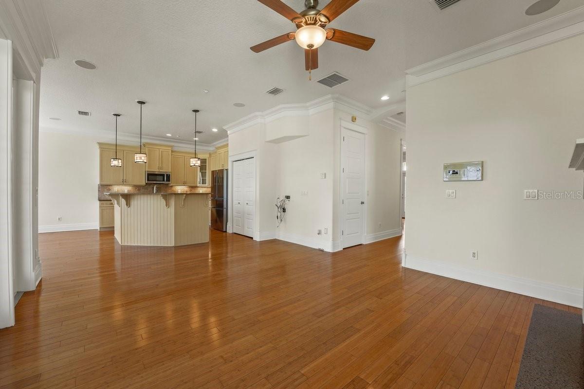 29 OAK VIEW CIR E