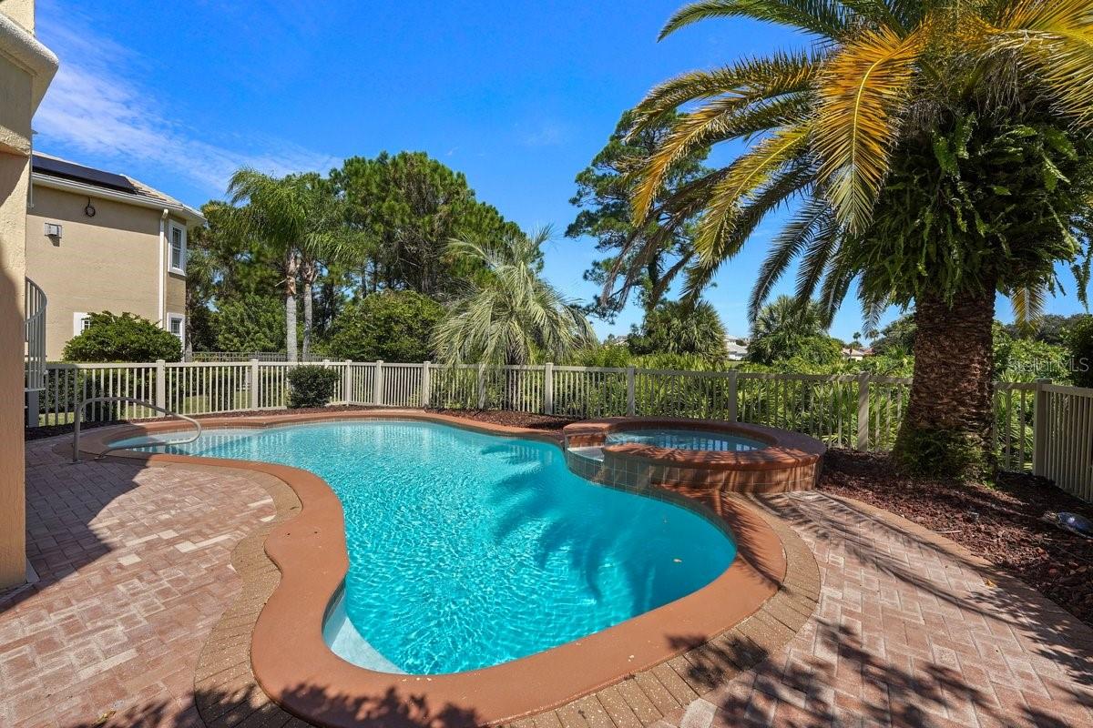 29 OAK VIEW CIR E
