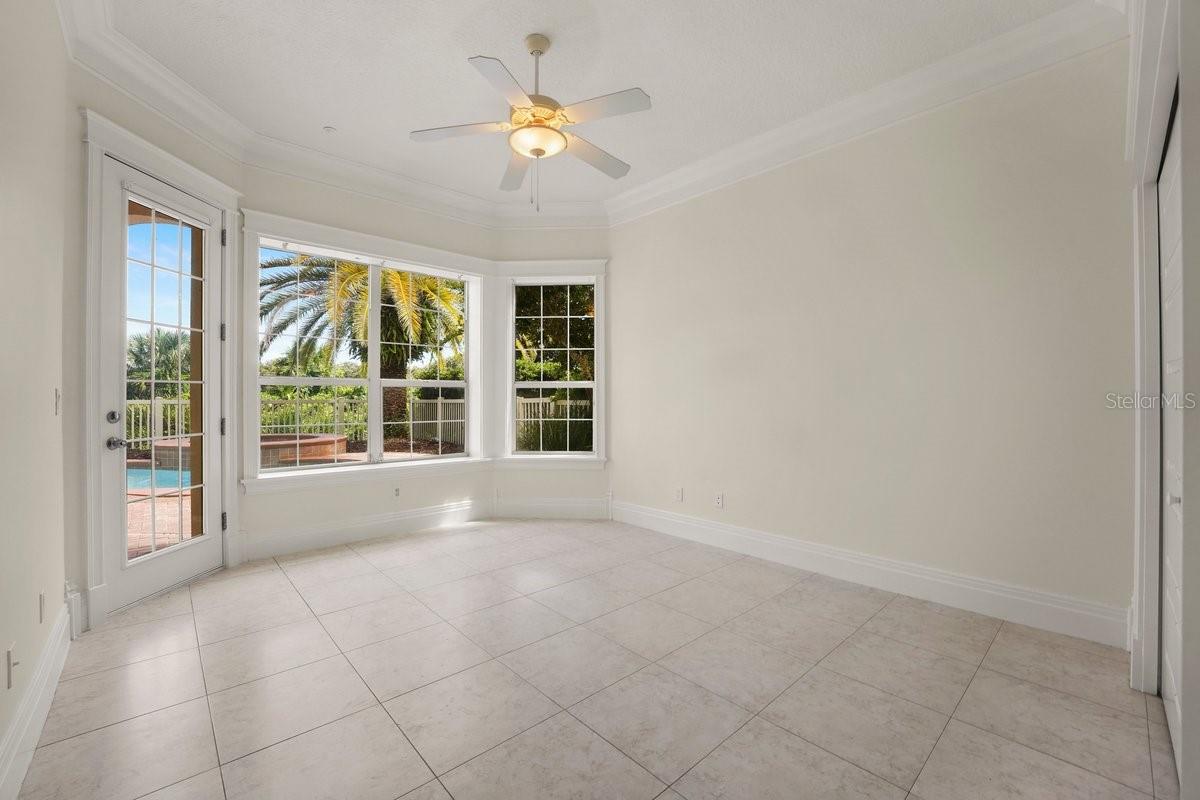 29 OAK VIEW CIR E