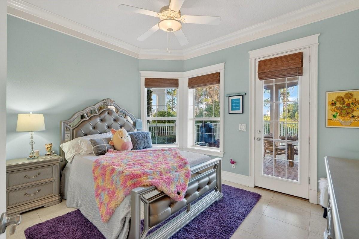 29 OAK VIEW CIR E