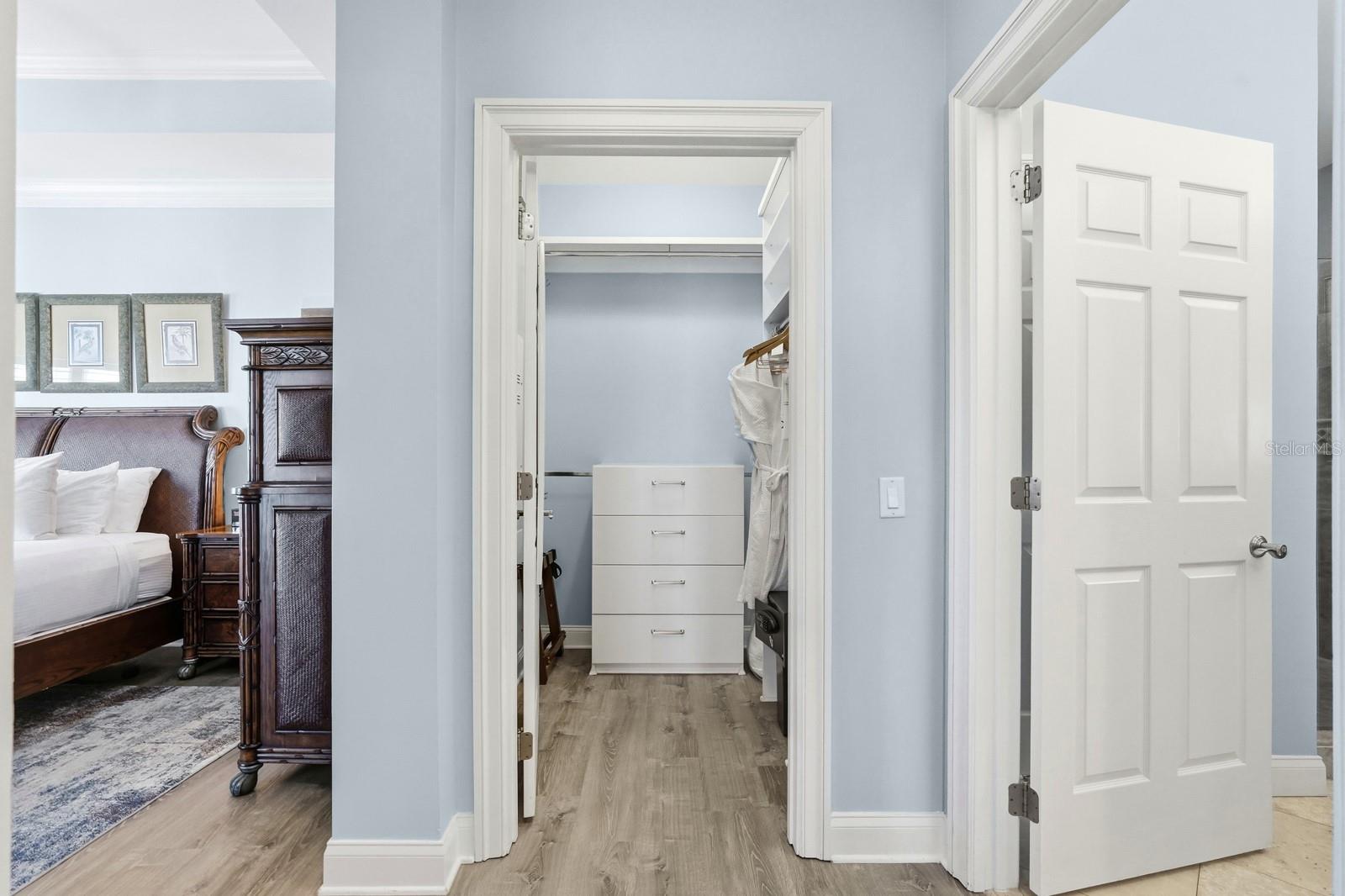 200 OCEAN CREST DR #843