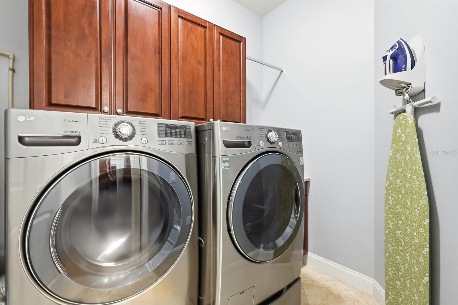 200 OCEAN CREST DR #843