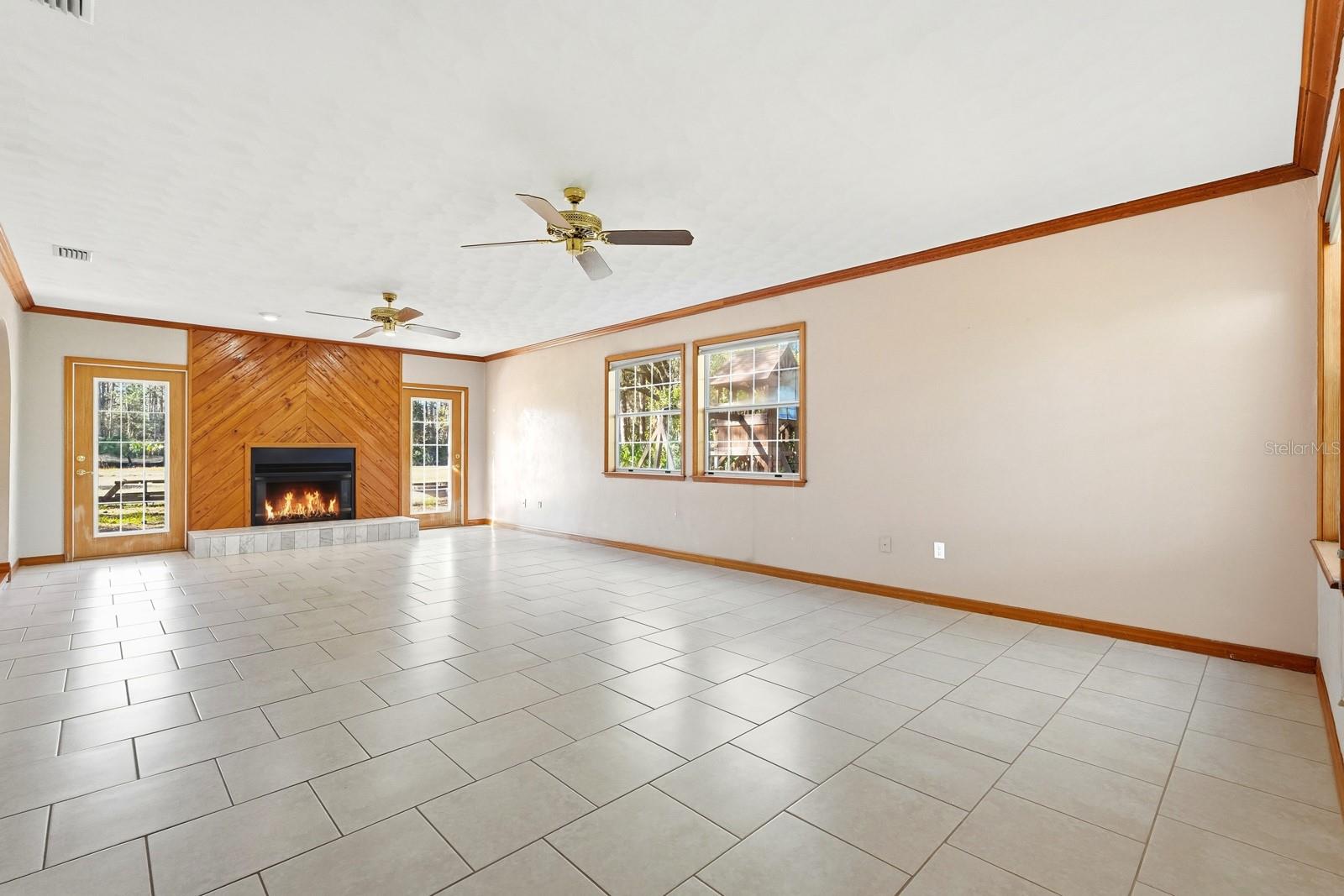 404 OLD HAW CREEK RD