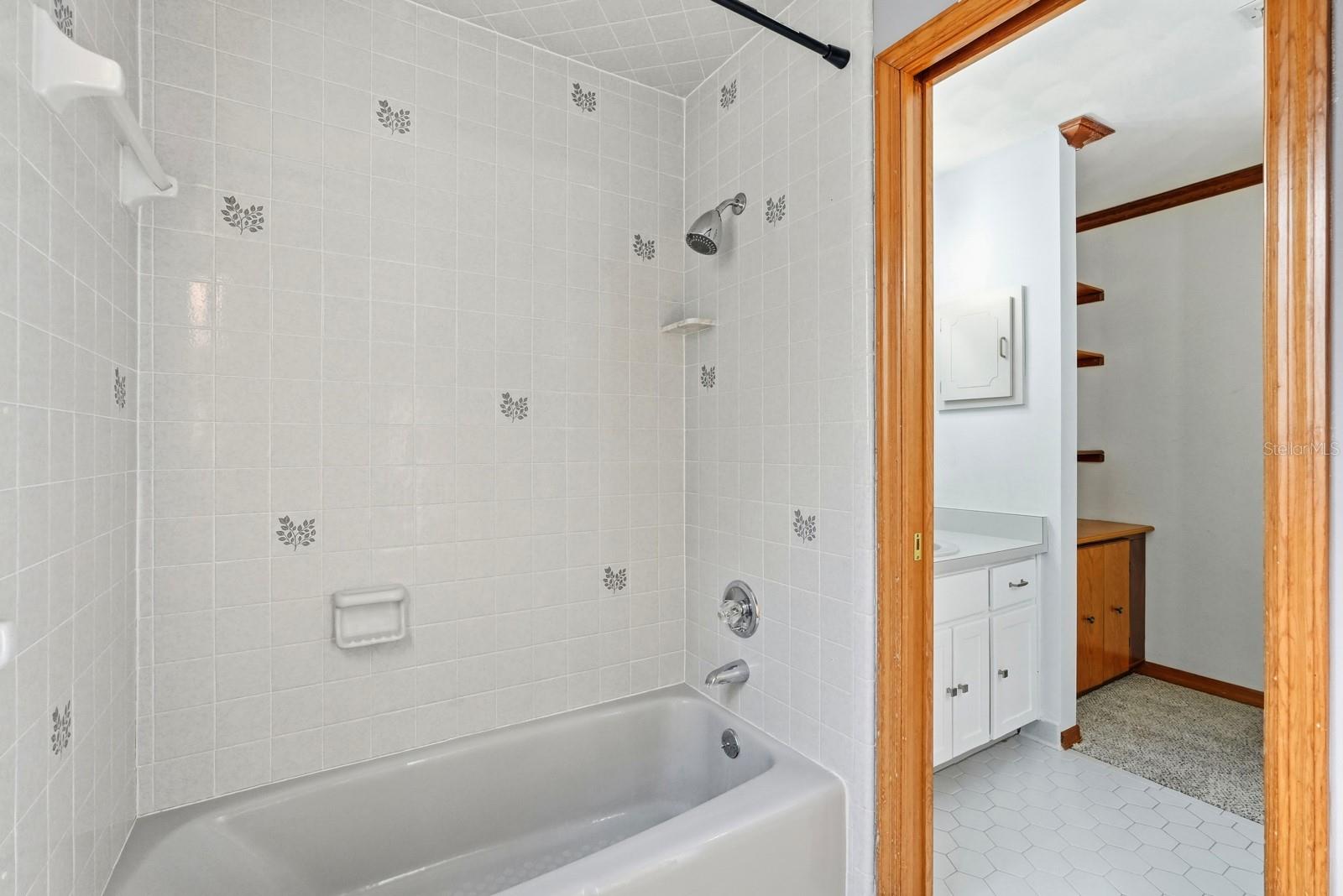 404 OLD HAW CREEK RD