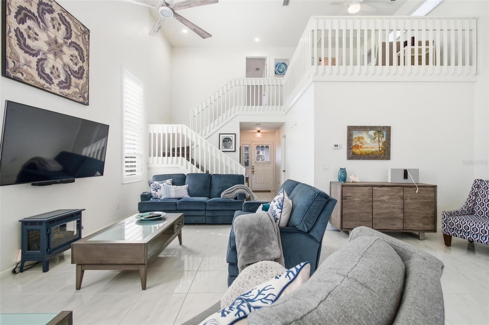 35 BEDFORD DR