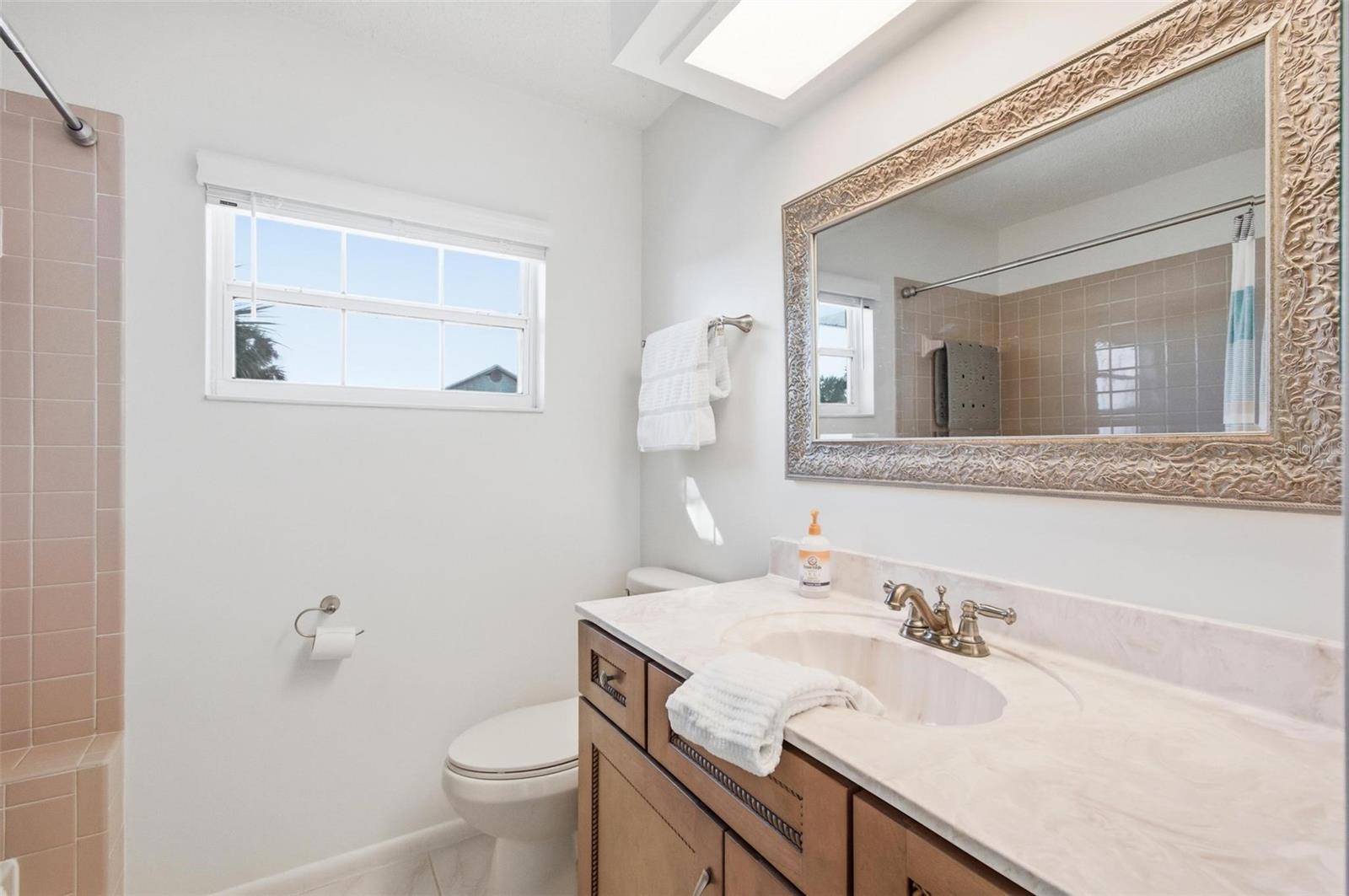 35 BEDFORD DR