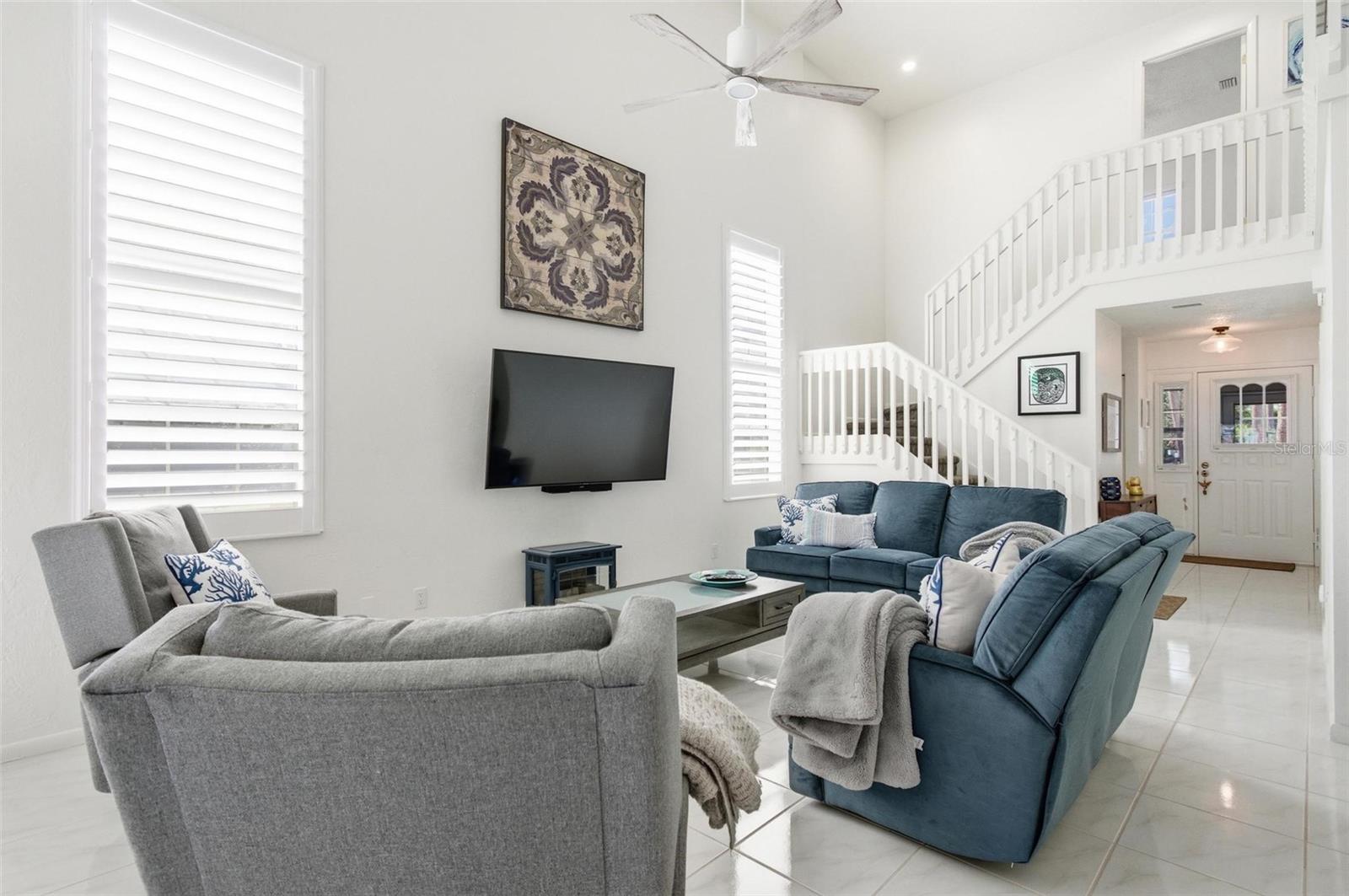 35 BEDFORD DR