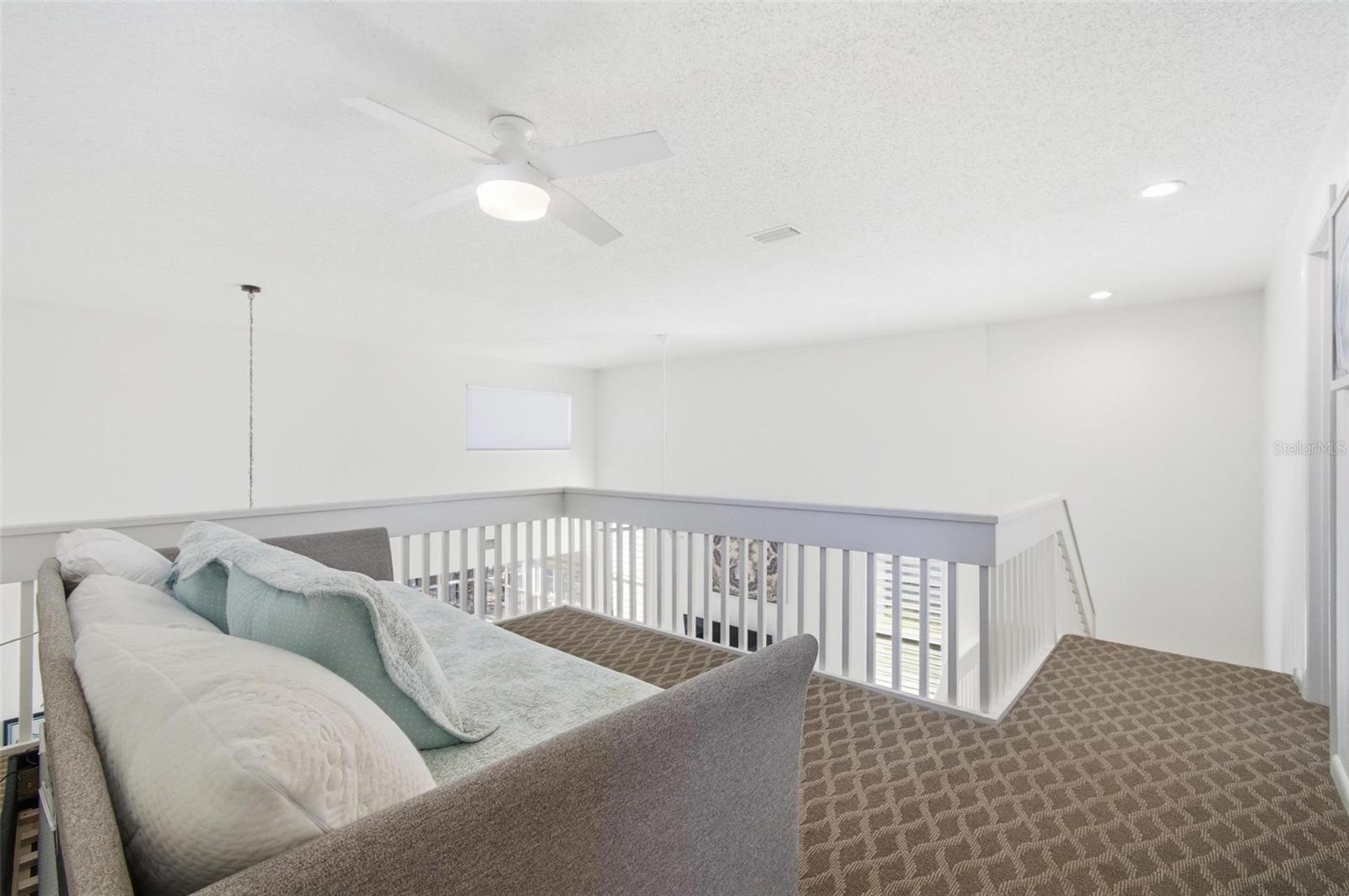 35 BEDFORD DR