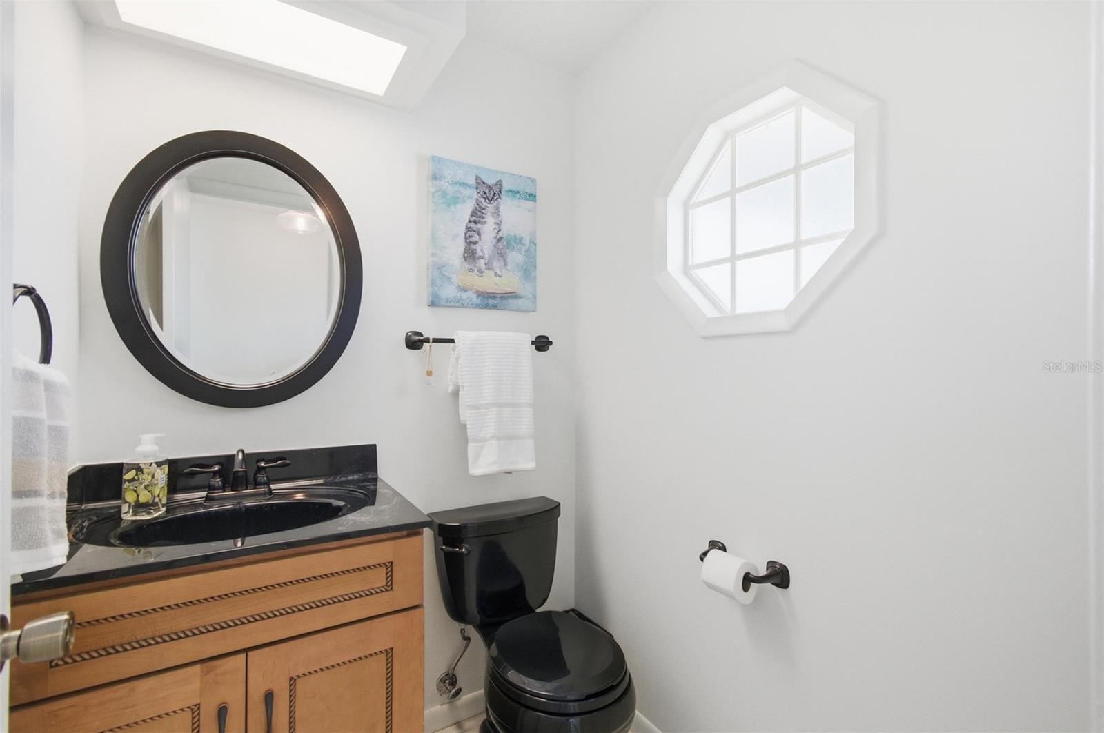 35 BEDFORD DR