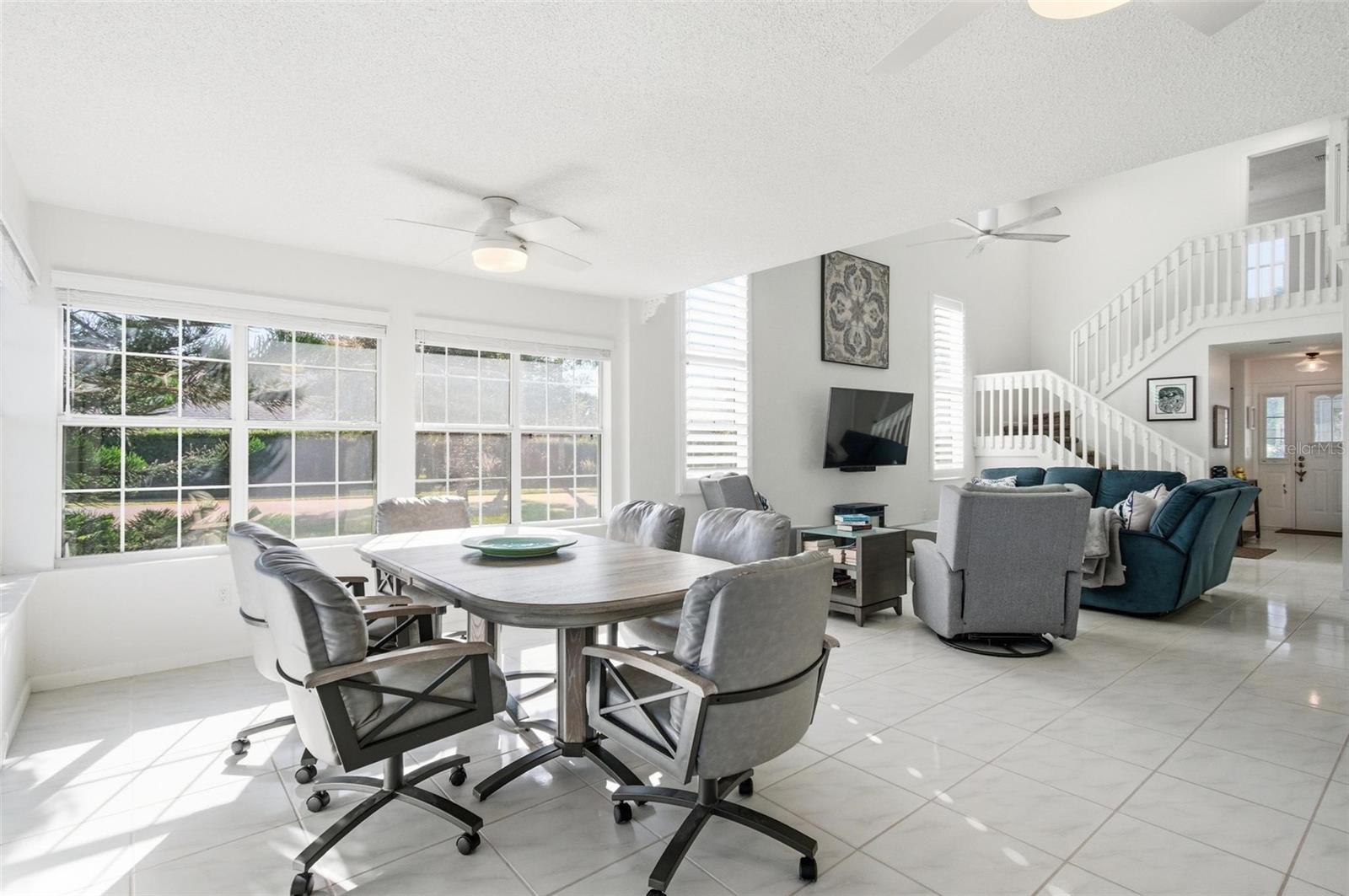 35 BEDFORD DR