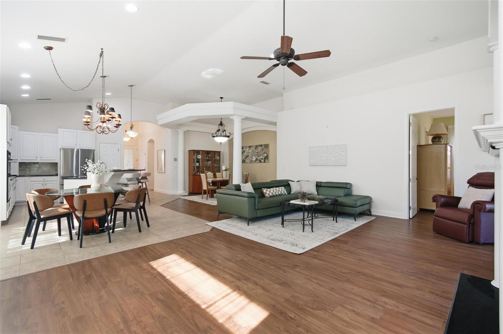 33 MARSHVIEW LN